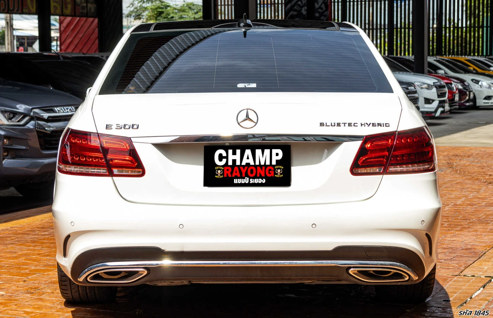 Mercedes-Benz E300 2.2 BLUETEC HYBRID AMG DYNAMIC - ภาพย่อที่ 9