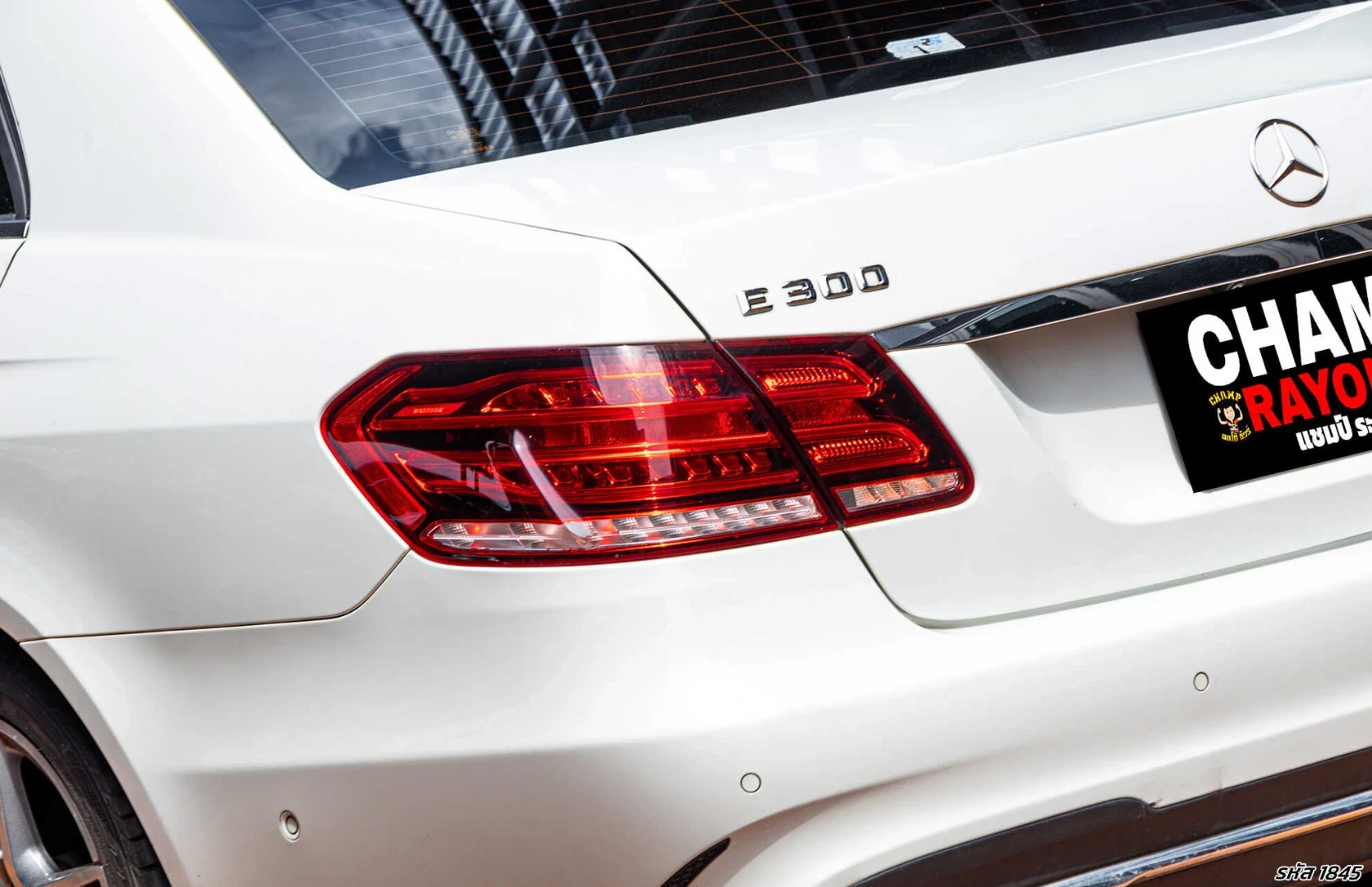 Mercedes-Benz E300 2.2 BLUETEC HYBRID AMG DYNAMIC - ภาพย่อที่ 11