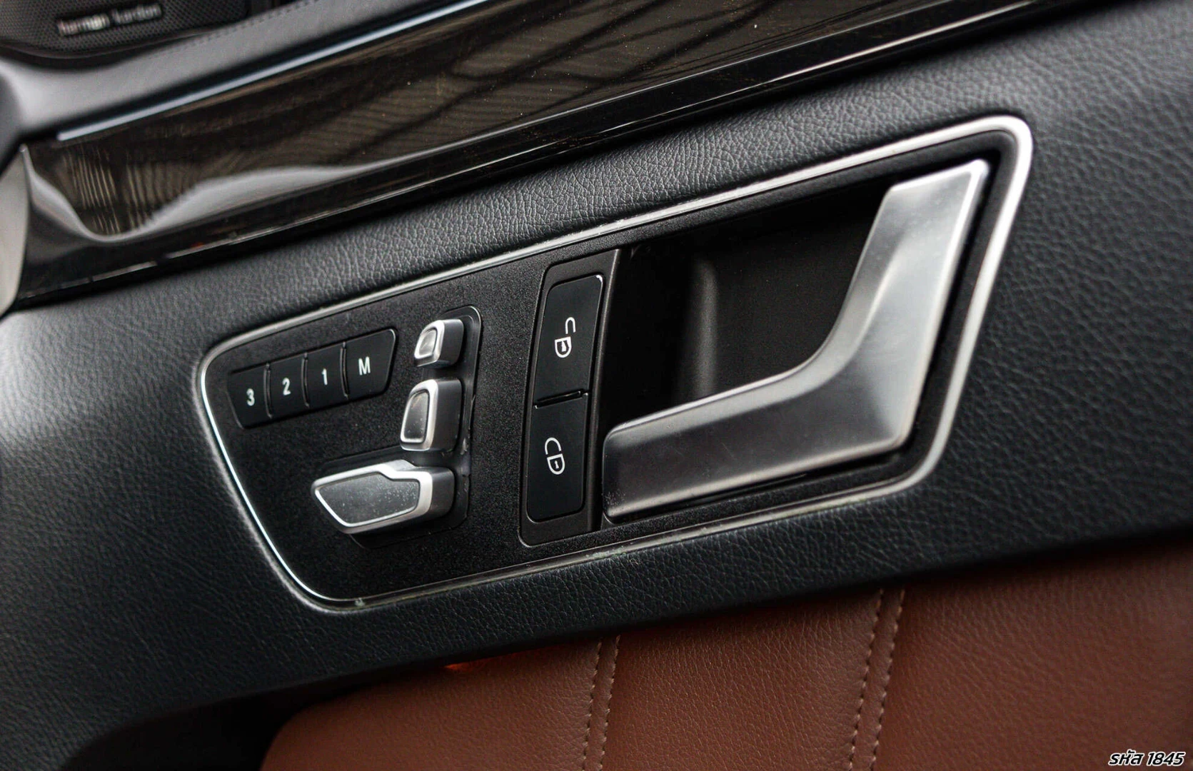 Mercedes-Benz E300 2.2 BLUETEC HYBRID AMG DYNAMIC - ภาพย่อที่ 21