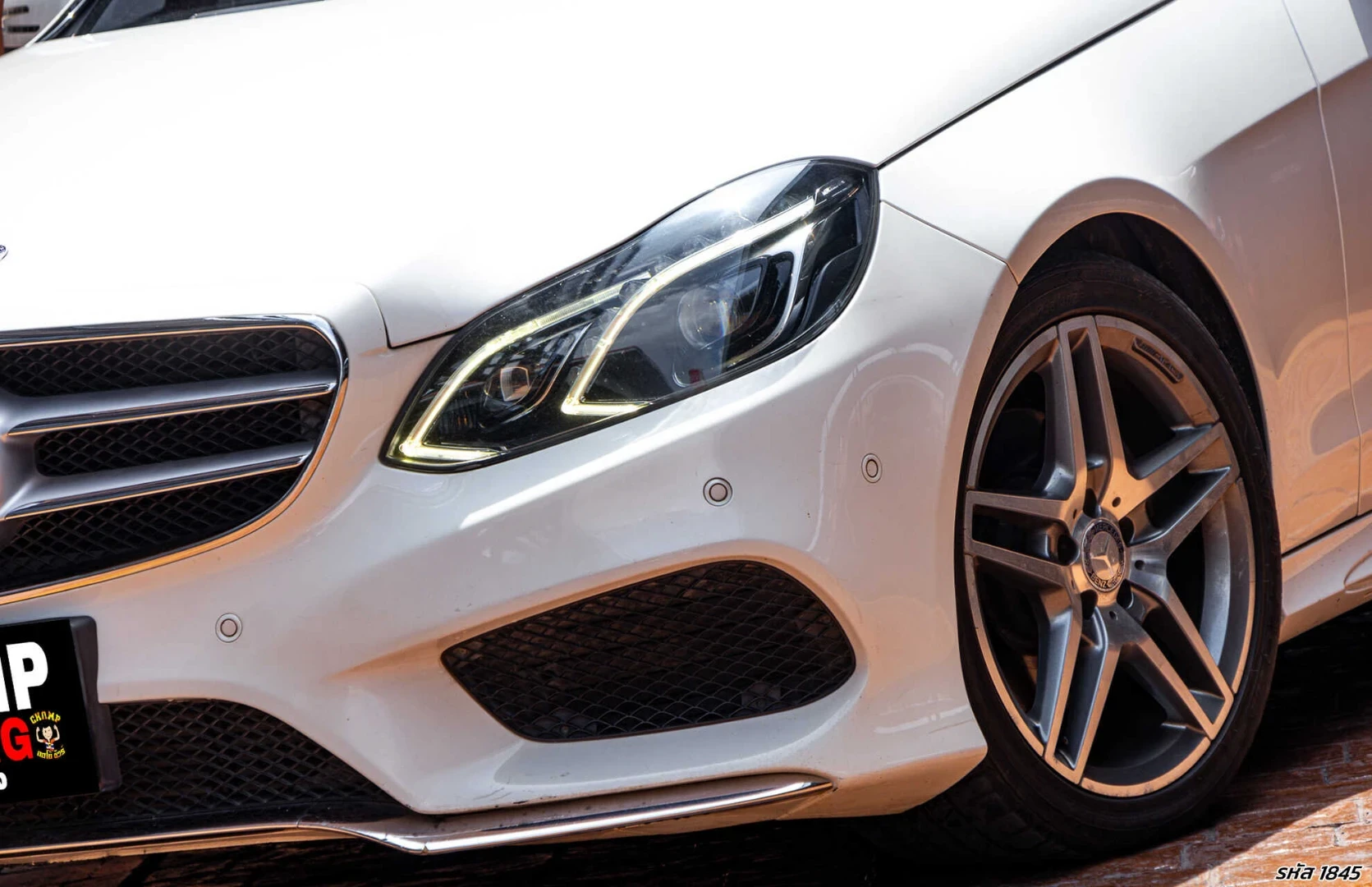 Mercedes-Benz E300 2.2 BLUETEC HYBRID AMG DYNAMIC - ภาพย่อที่ 5