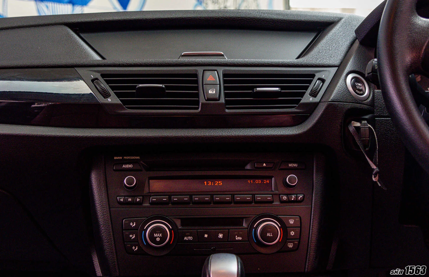 BMW X1 2.0 SDRIVE18I XLINE - ภาพย่อที่ 19