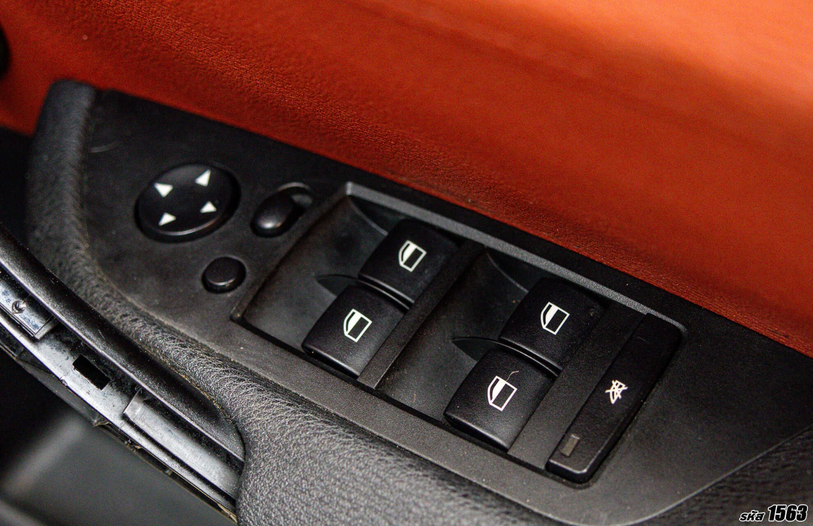 BMW X1 2.0 SDRIVE18I XLINE - ภาพย่อที่ 22