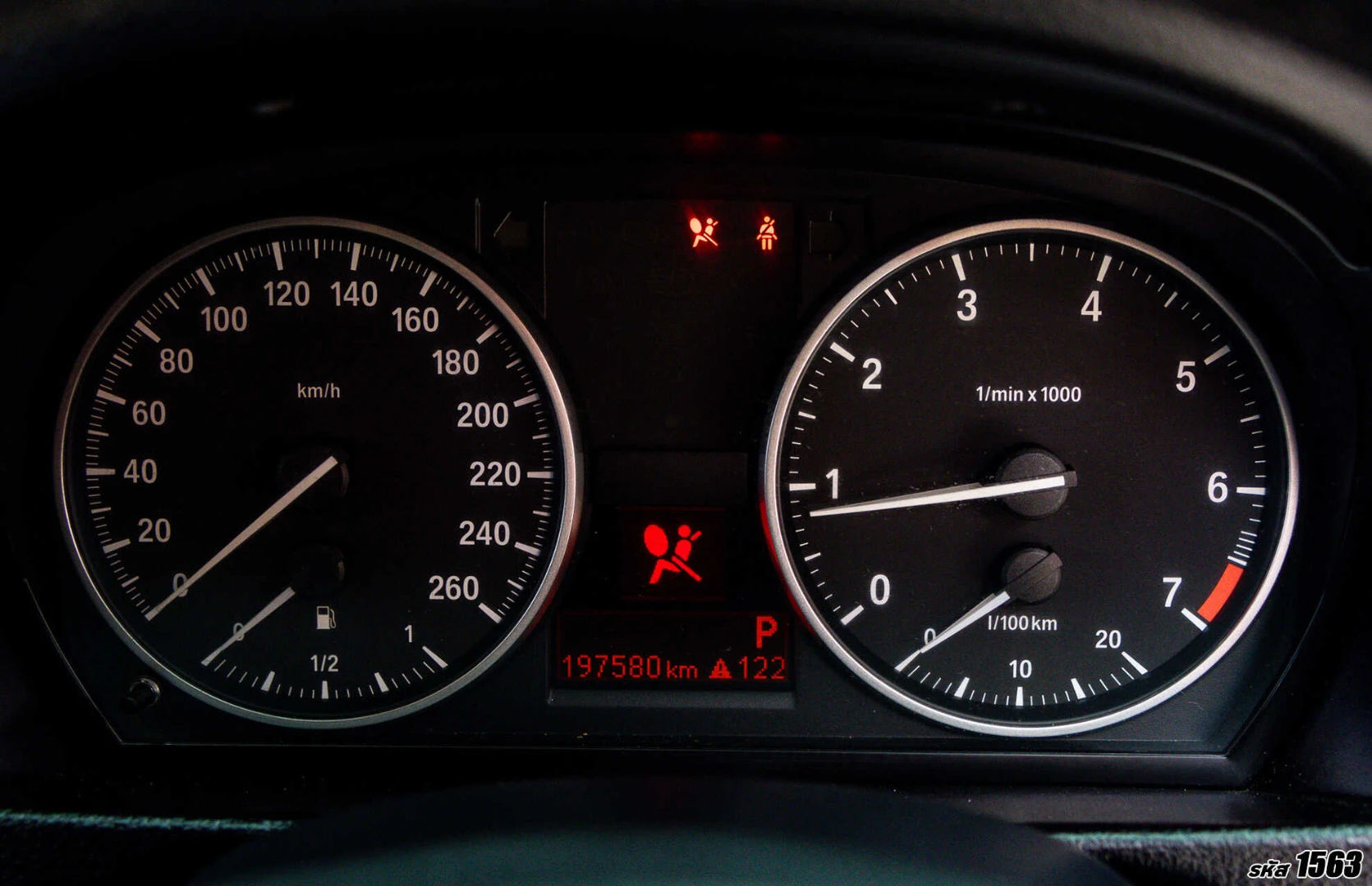 BMW X1 2.0 SDRIVE18I XLINE - ภาพย่อที่ 24