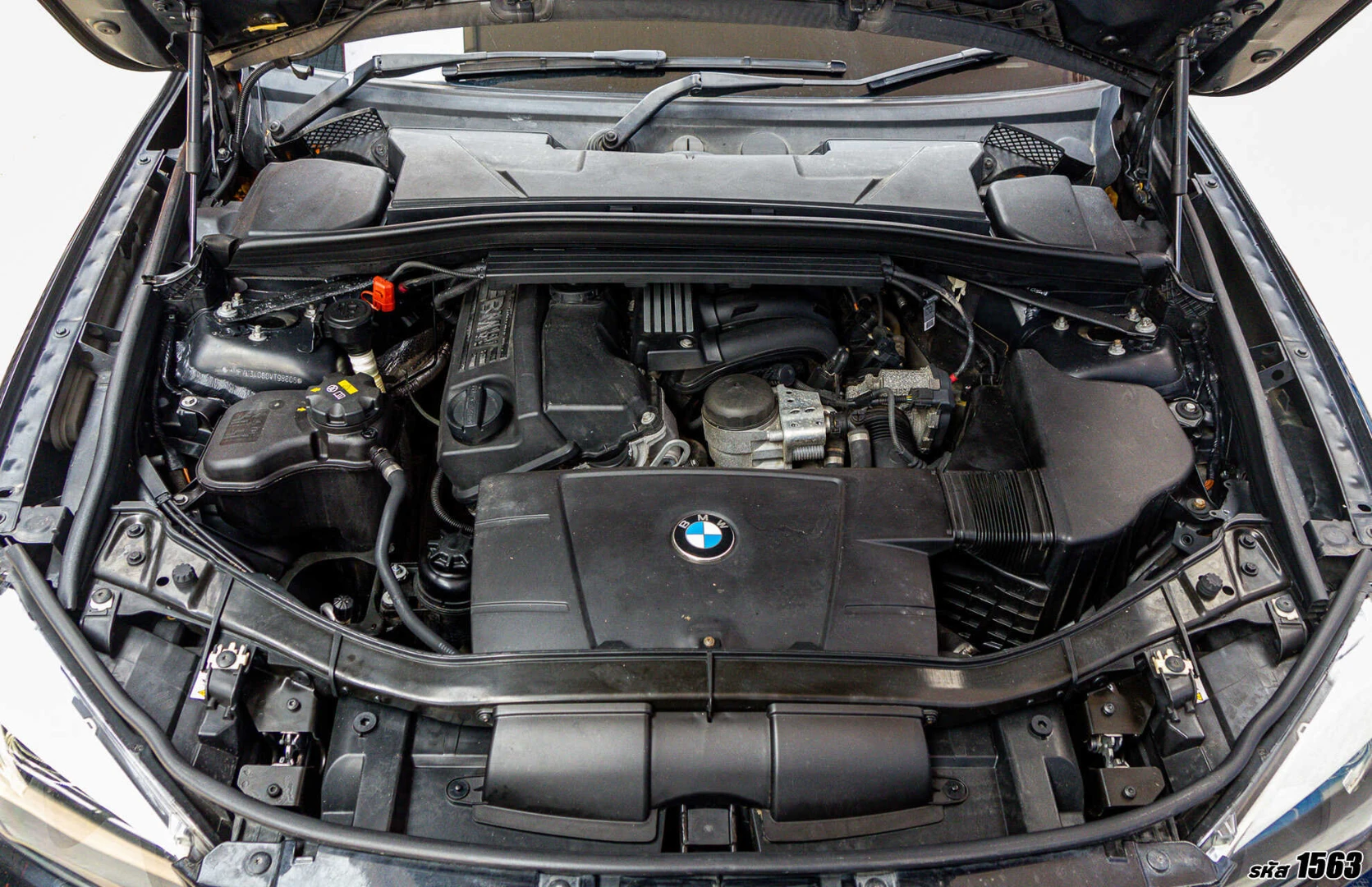 BMW X1 2.0 SDRIVE18I XLINE - ภาพย่อที่ 25