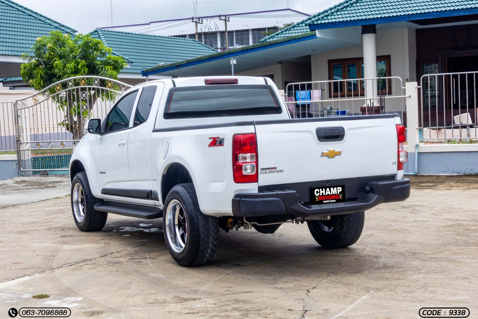 Chevrolet COLORADO NEW X-CAB 2.5 LT Z71 - ภาพย่อที่ 10