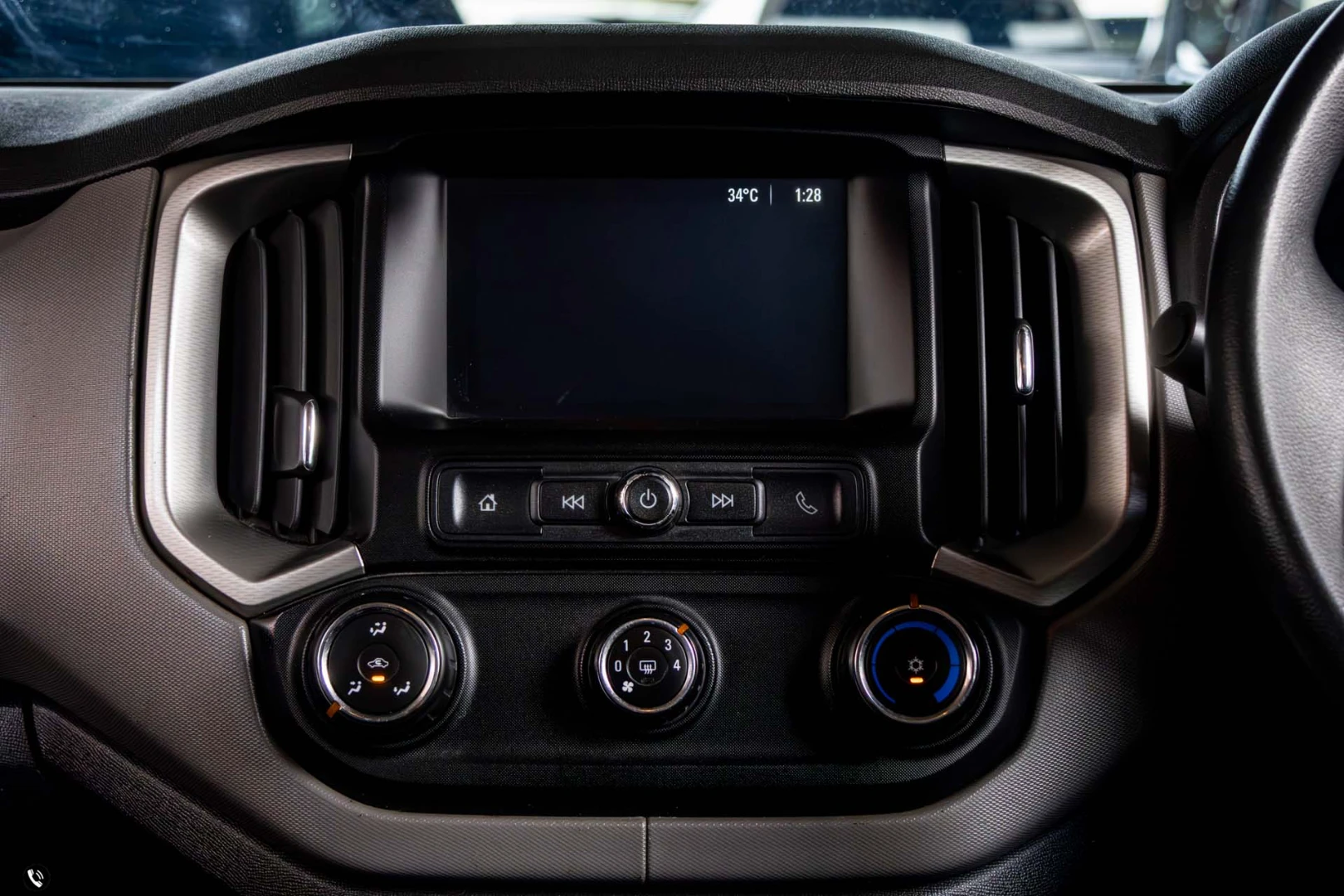 Chevrolet COLORADO NEW C-CAB 2.5 LT - ภาพย่อที่ 17