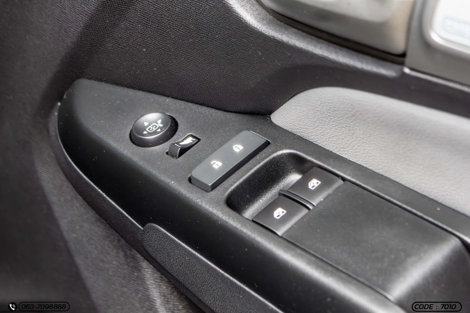 Chevrolet COLORADO NEW X-CAB 2.5 LT - ภาพย่อที่ 21