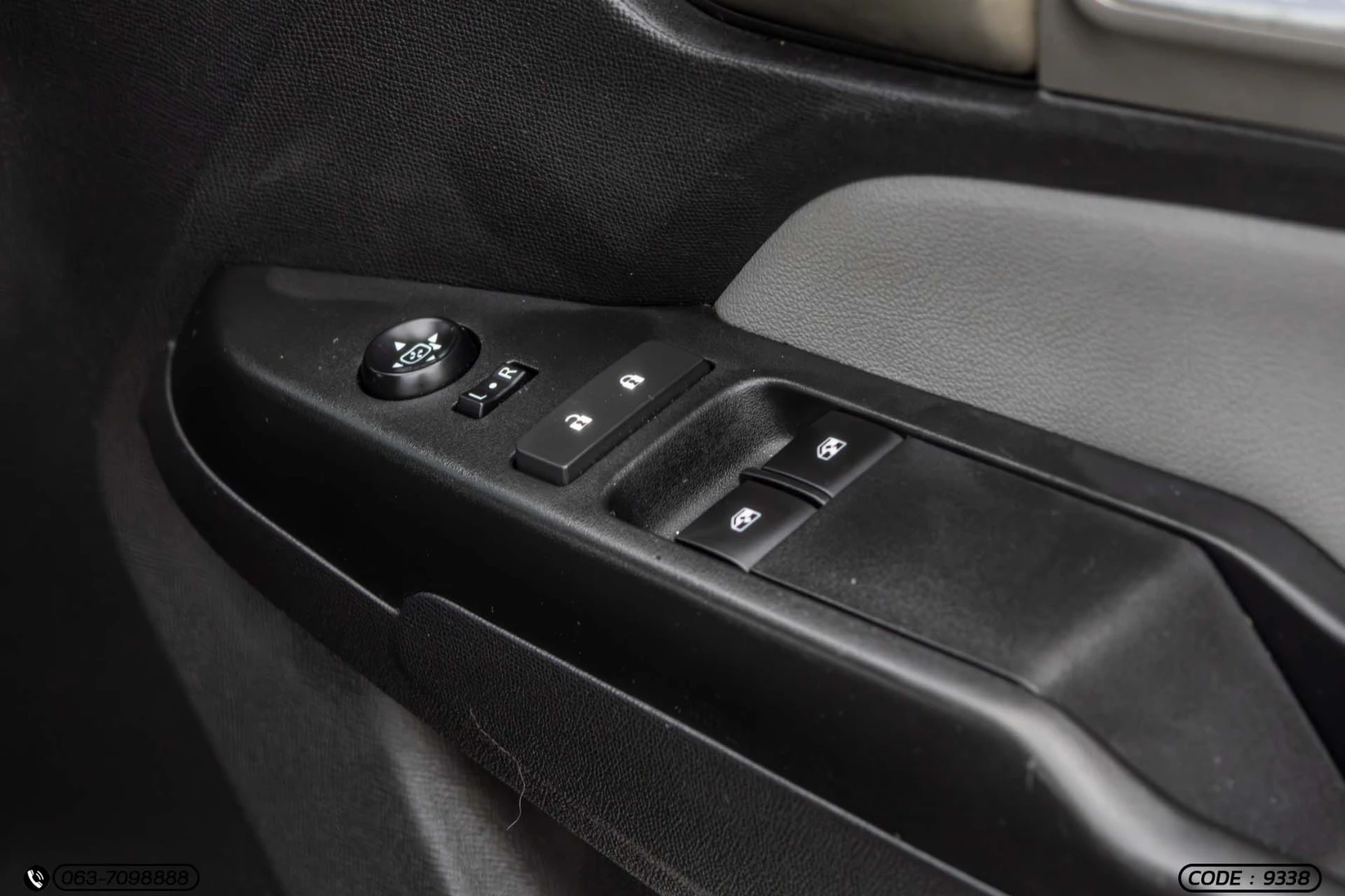 Chevrolet COLORADO NEW X-CAB 2.5 LT Z71 - ภาพย่อที่ 23