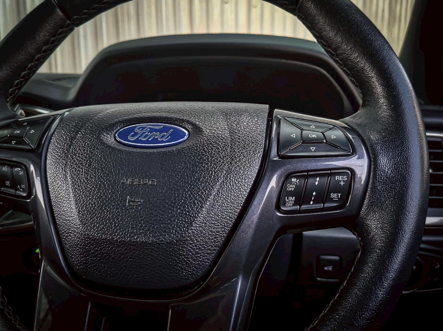 Ford EVEREST 2.0 BI-TURBO TITANIUM+ 4WD (MY18) - ภาพย่อที่ 10