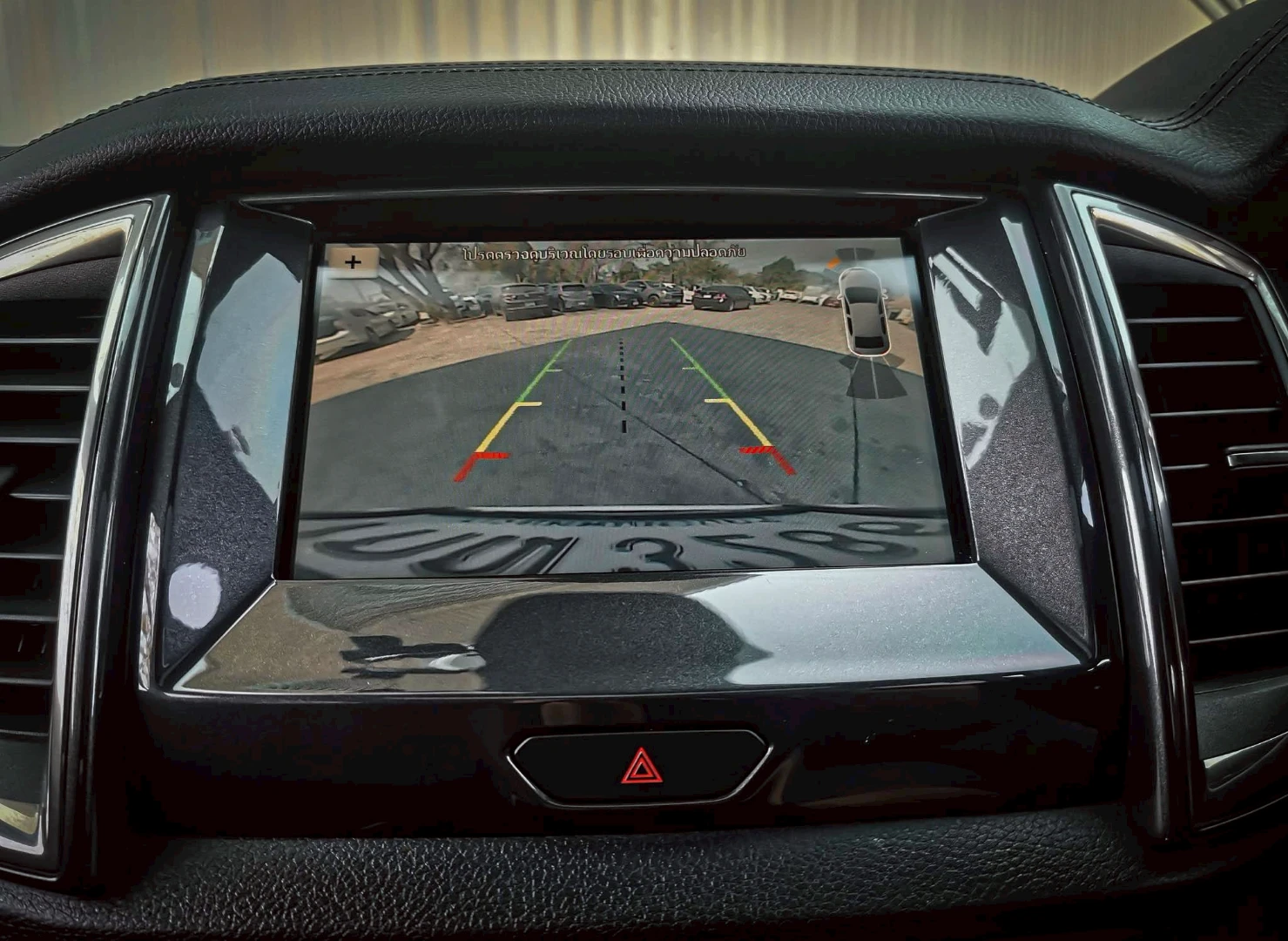 Ford EVEREST 2.0 BI-TURBO TITANIUM+ 4WD (MY18) - ภาพย่อที่ 11