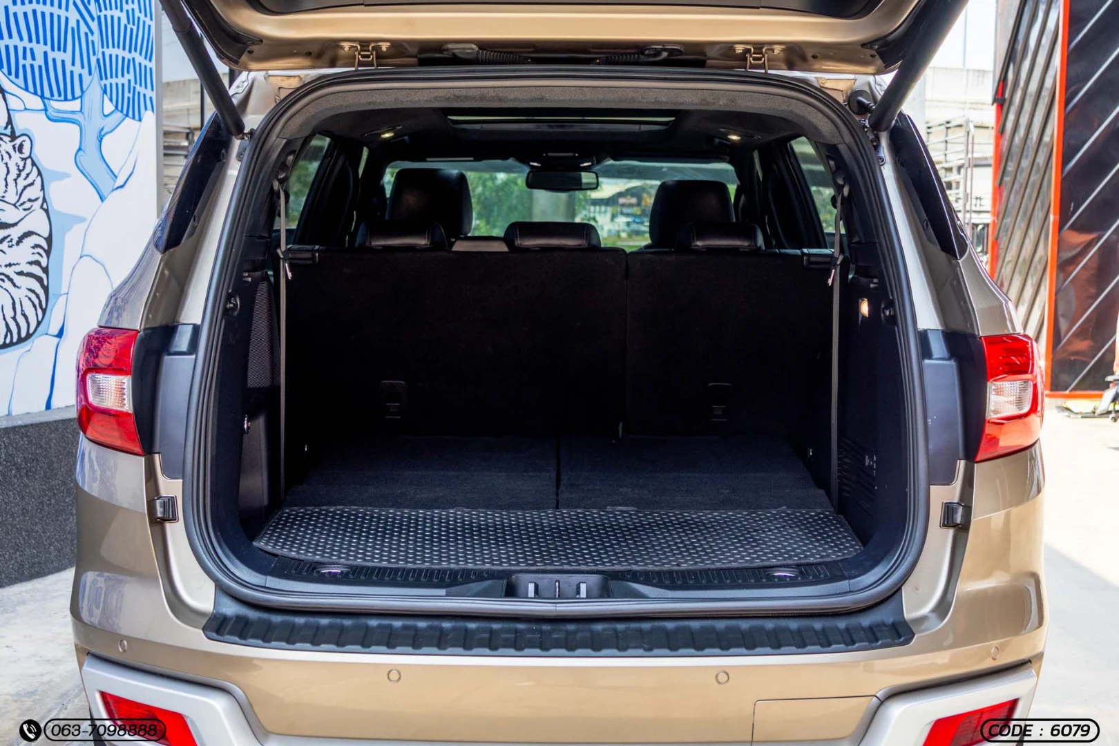 Ford EVEREST 2.0 BI-TURBO TITANIUM+ 4WD (MY18) - ภาพย่อที่ 9