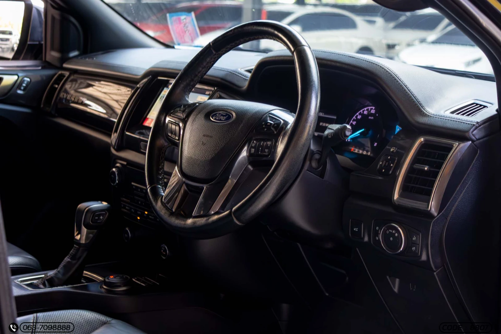 Ford EVEREST 2.0 BI-TURBO TITANIUM+ 4WD (MY18) - ภาพย่อที่ 10