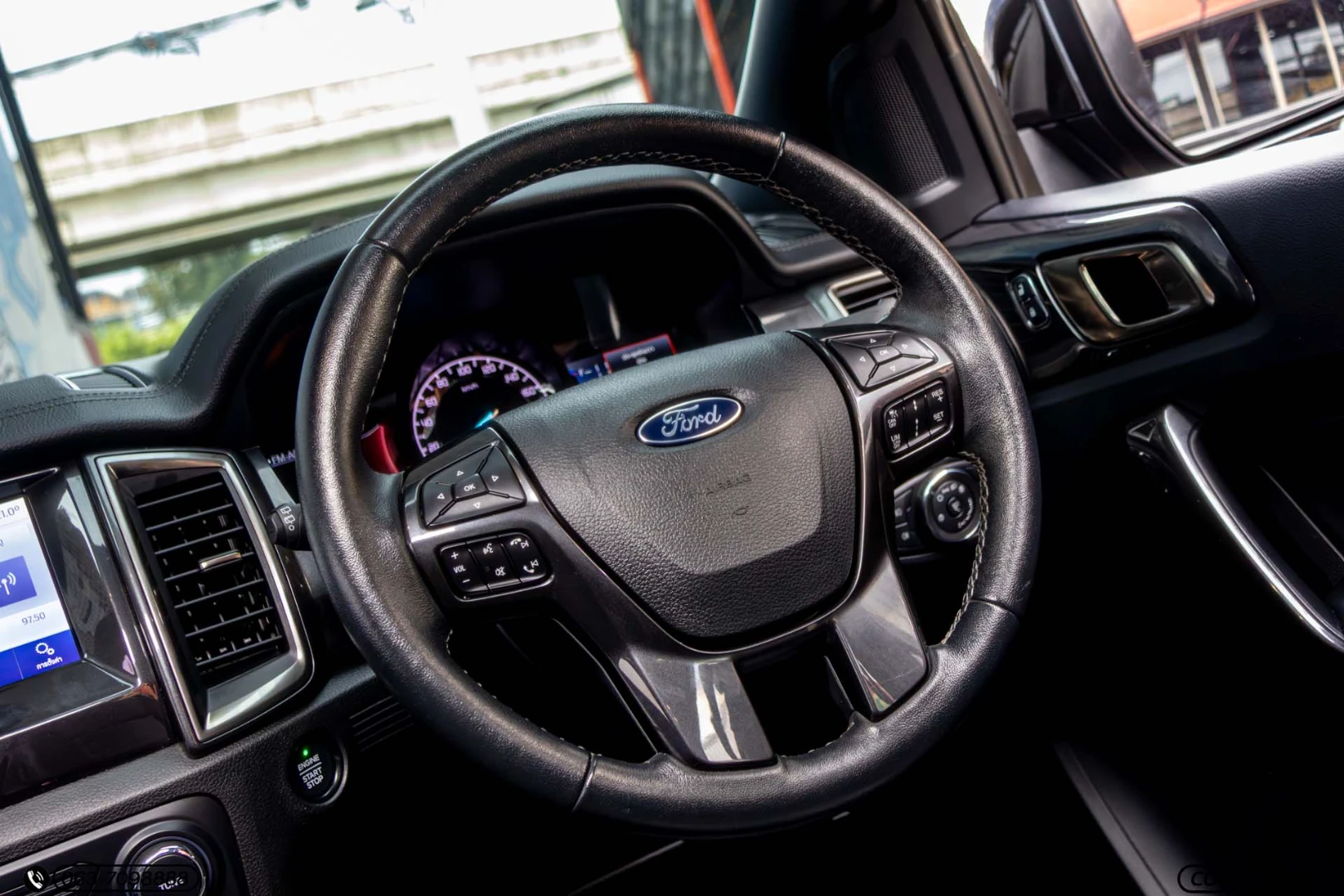 Ford EVEREST 2.0 BI-TURBO TITANIUM+ 4WD (MY22) - ภาพย่อที่ 17