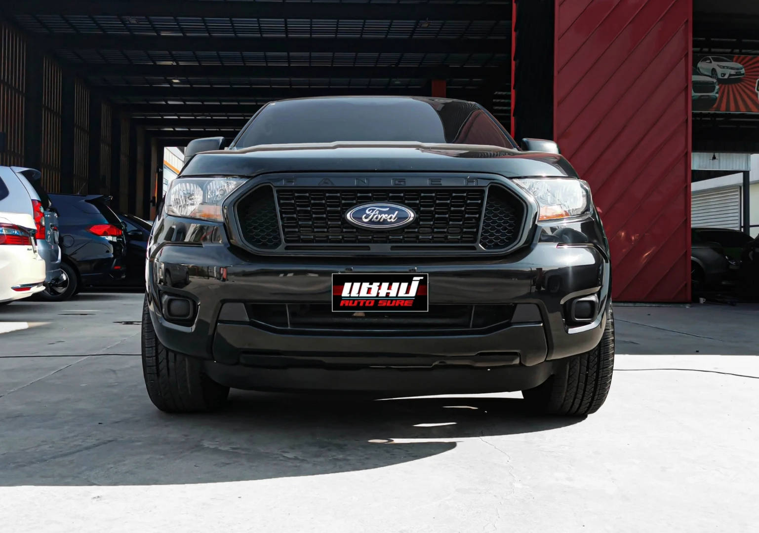 Car image (prefetched)