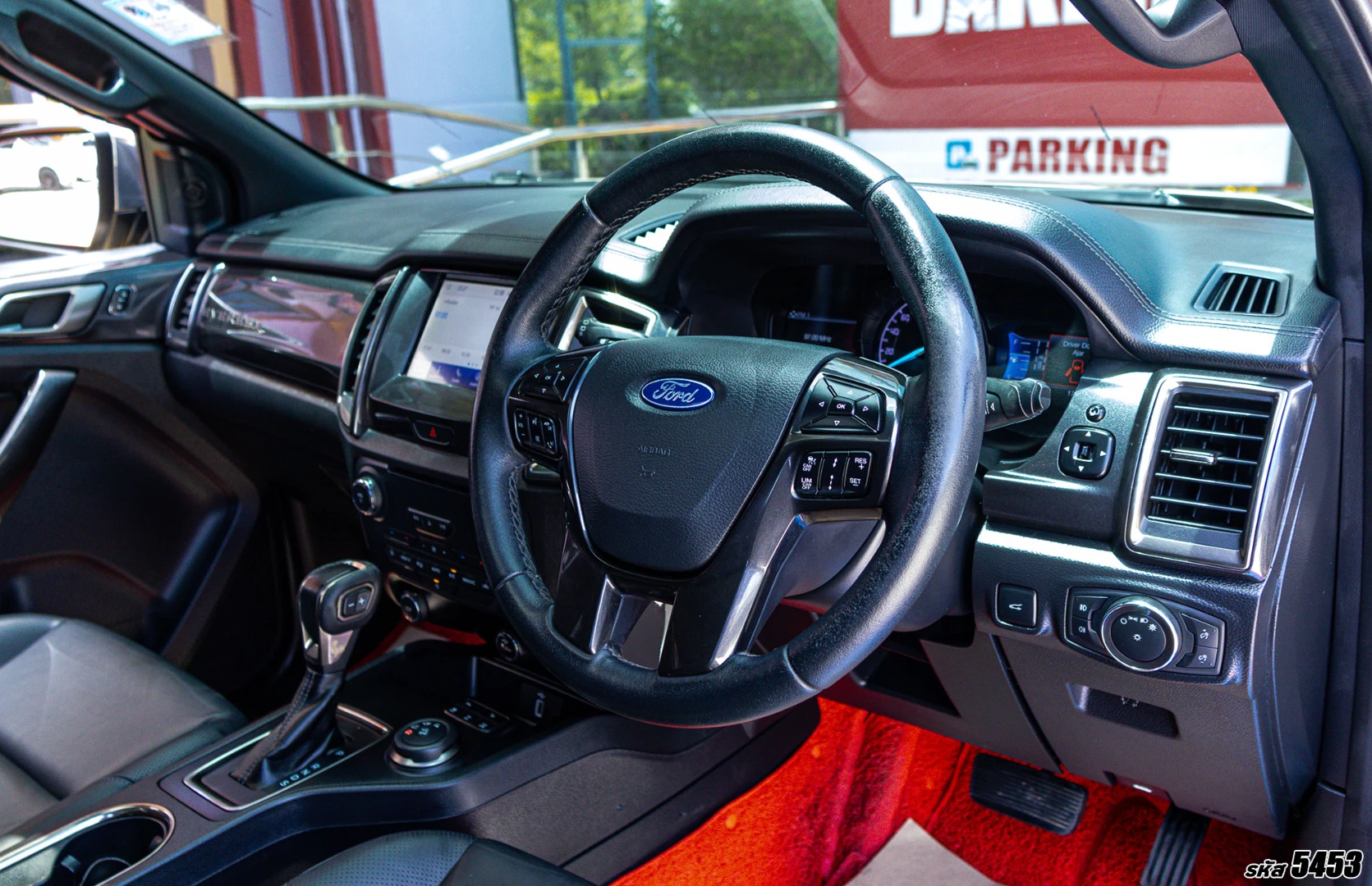 Ford EVEREST 2.0 BI-TURBO TITANIUM+ 4WD (MY18) - ภาพย่อที่ 12