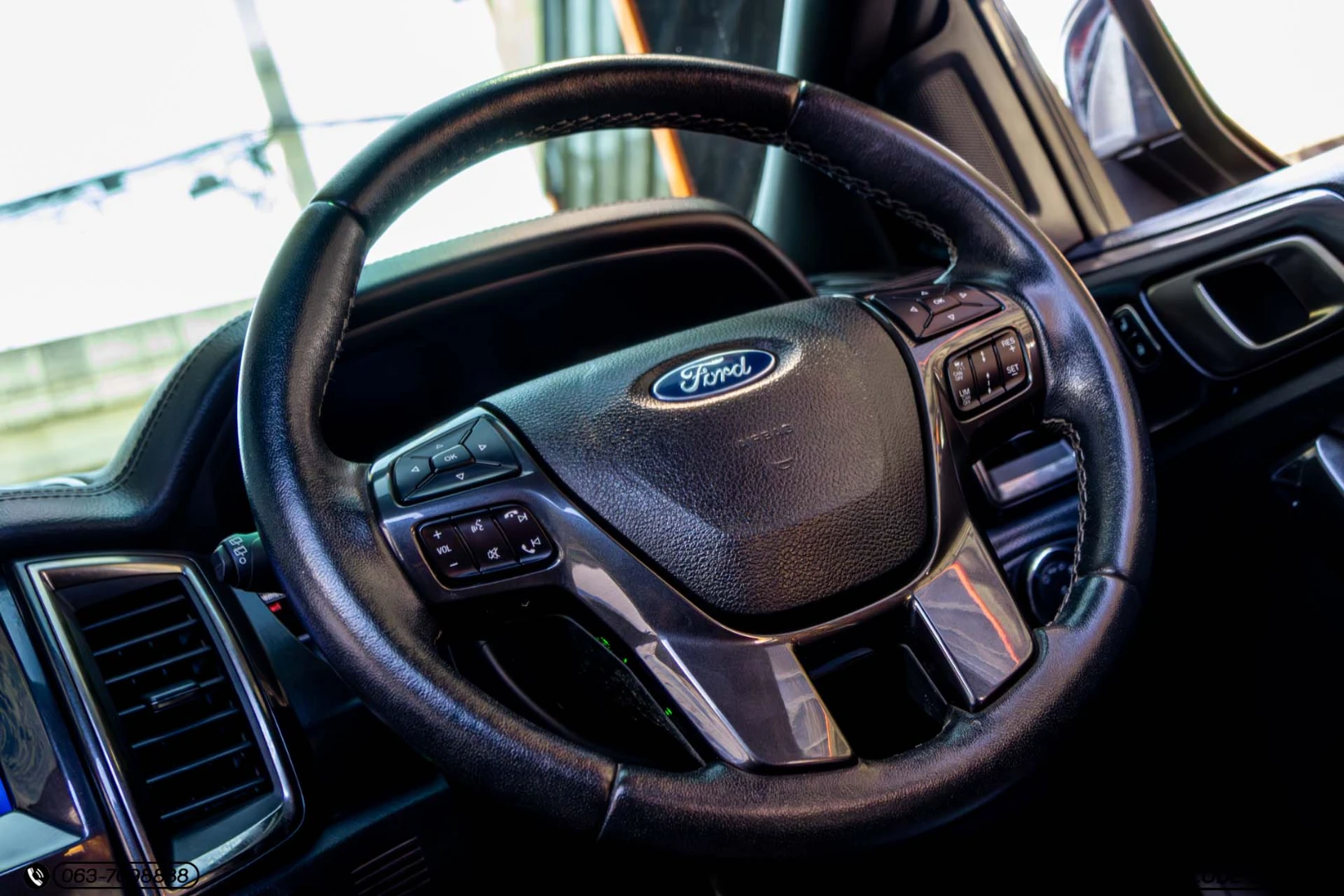 Ford EVEREST 2.0 BI-TURBO TITANIUM+ 4WD (MY18) - ภาพย่อที่ 19