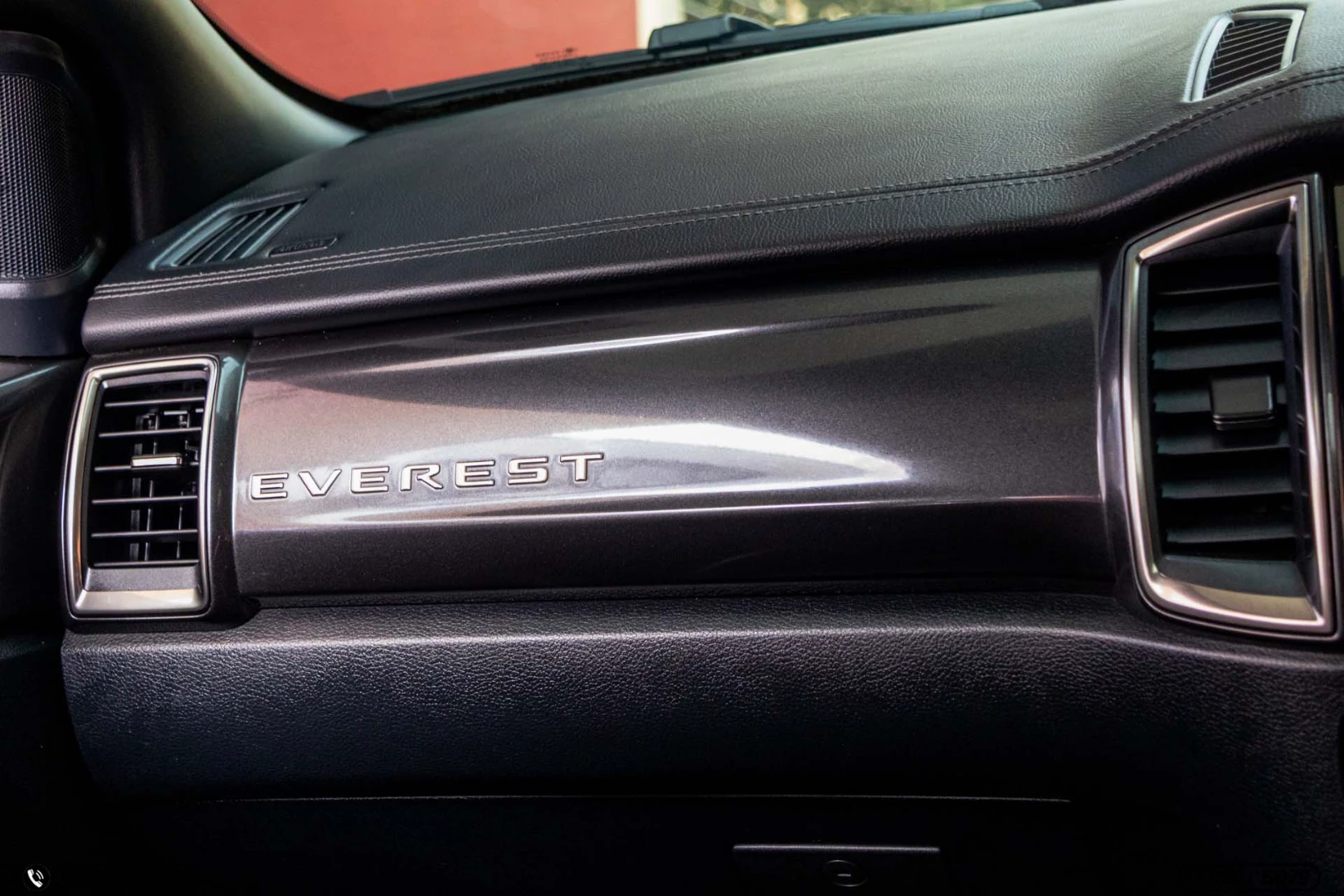 Ford EVEREST 2.0 BI-TURBO TITANIUM+ 4WD (MY18) - ภาพย่อที่ 17