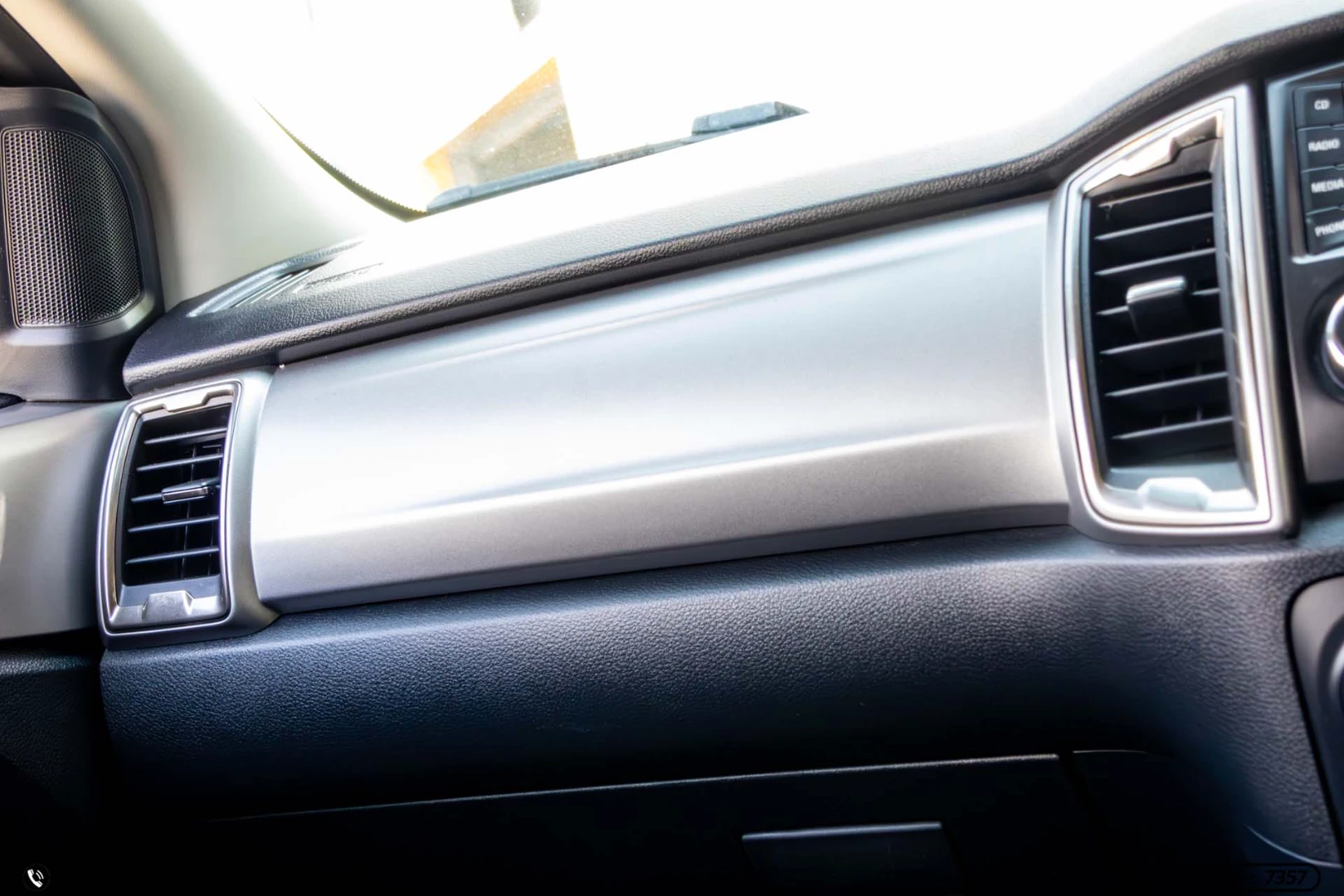 Ford RANGER ALL-NEW OPEN CAB 2.2 HI-RIDER XLT (MY18) (MNC) - ภาพย่อที่ 20