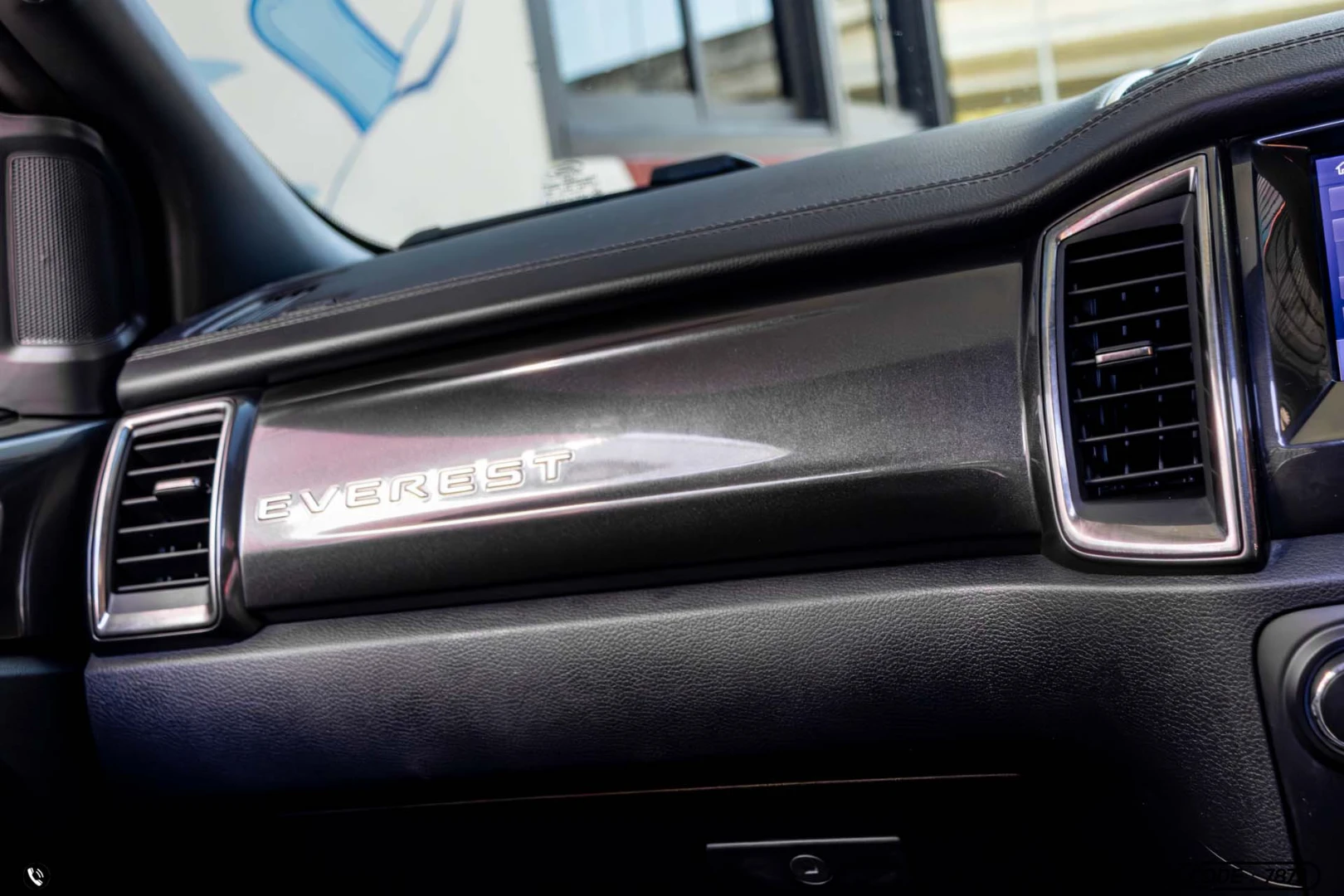 Ford EVEREST 2.0 BI-TURBO TITANIUM+ 4WD (MY18) - ภาพย่อที่ 22