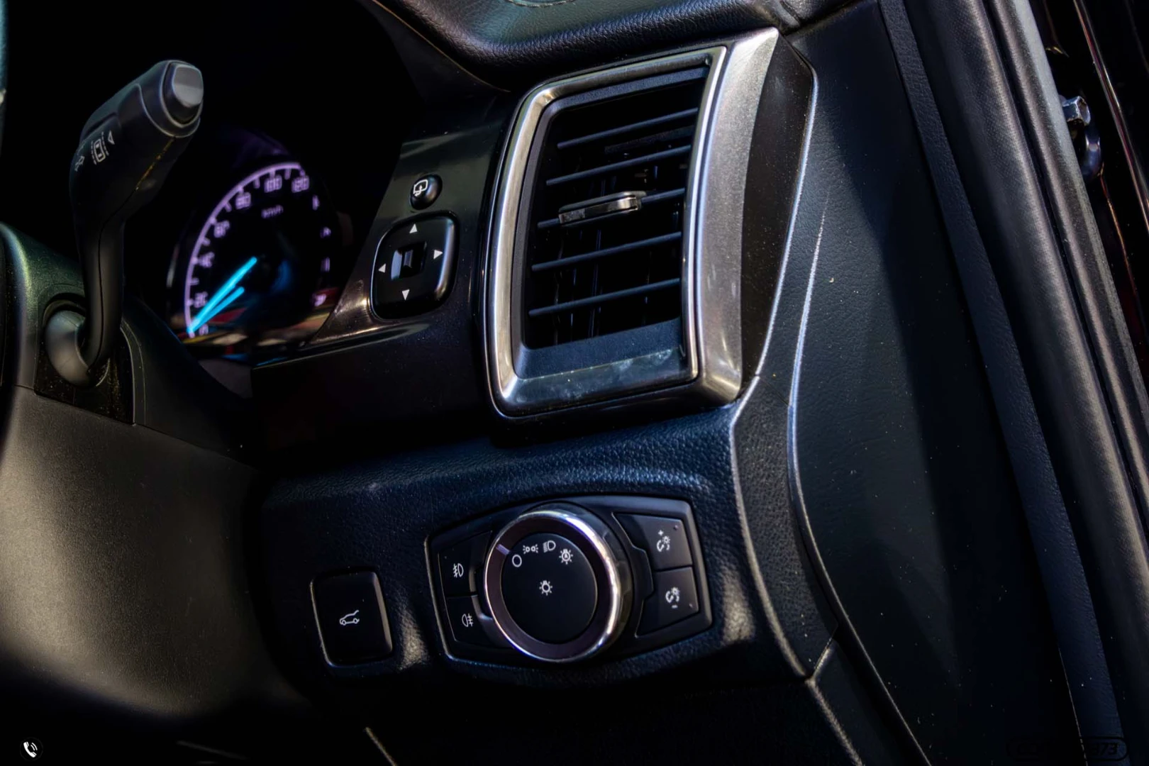 Ford EVEREST 2.0 BI-TURBO TITANIUM+ 4WD (MY18) - ภาพย่อที่ 26