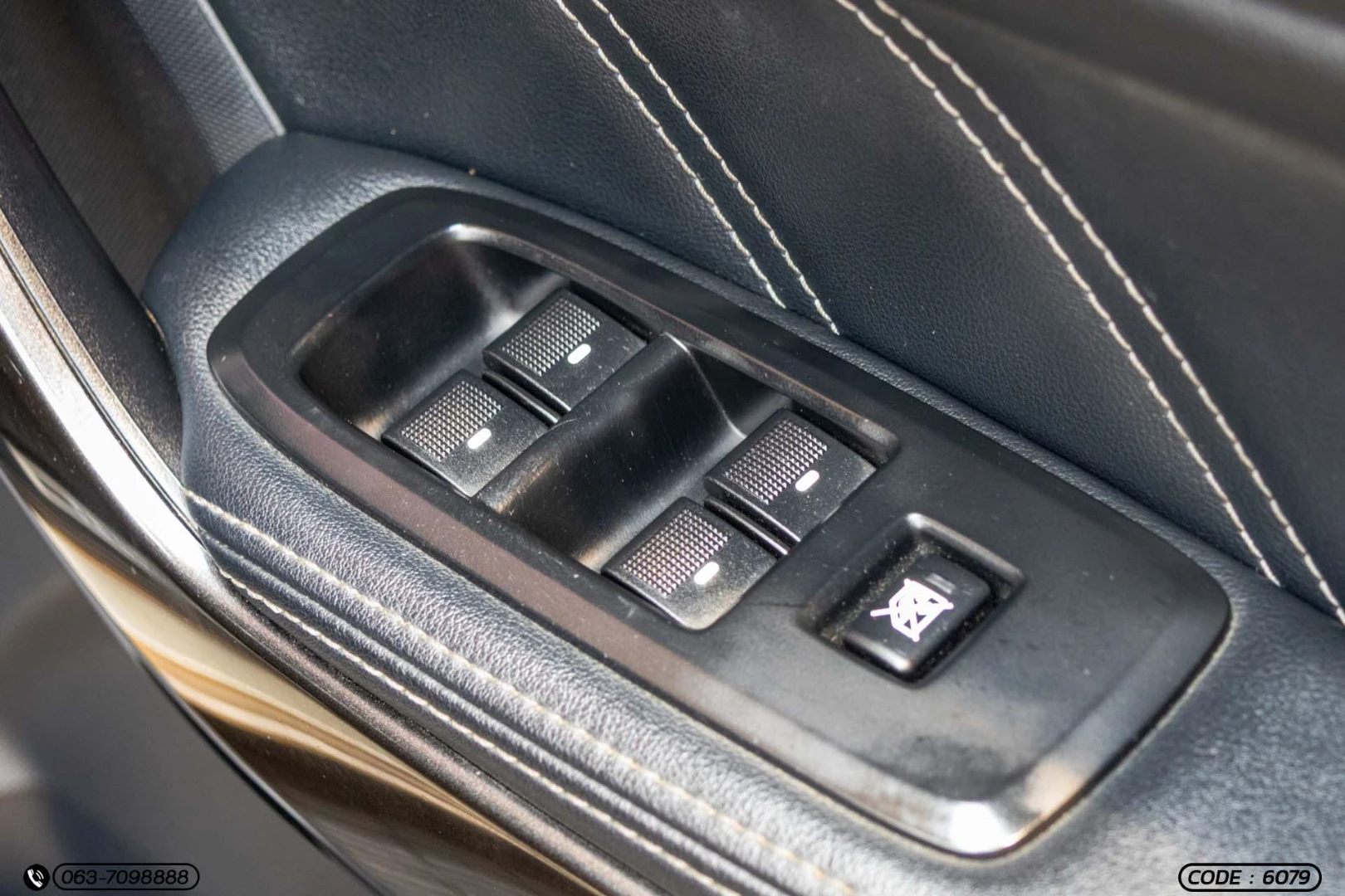 Ford EVEREST 2.0 BI-TURBO TITANIUM+ 4WD (MY18) - ภาพย่อที่ 24