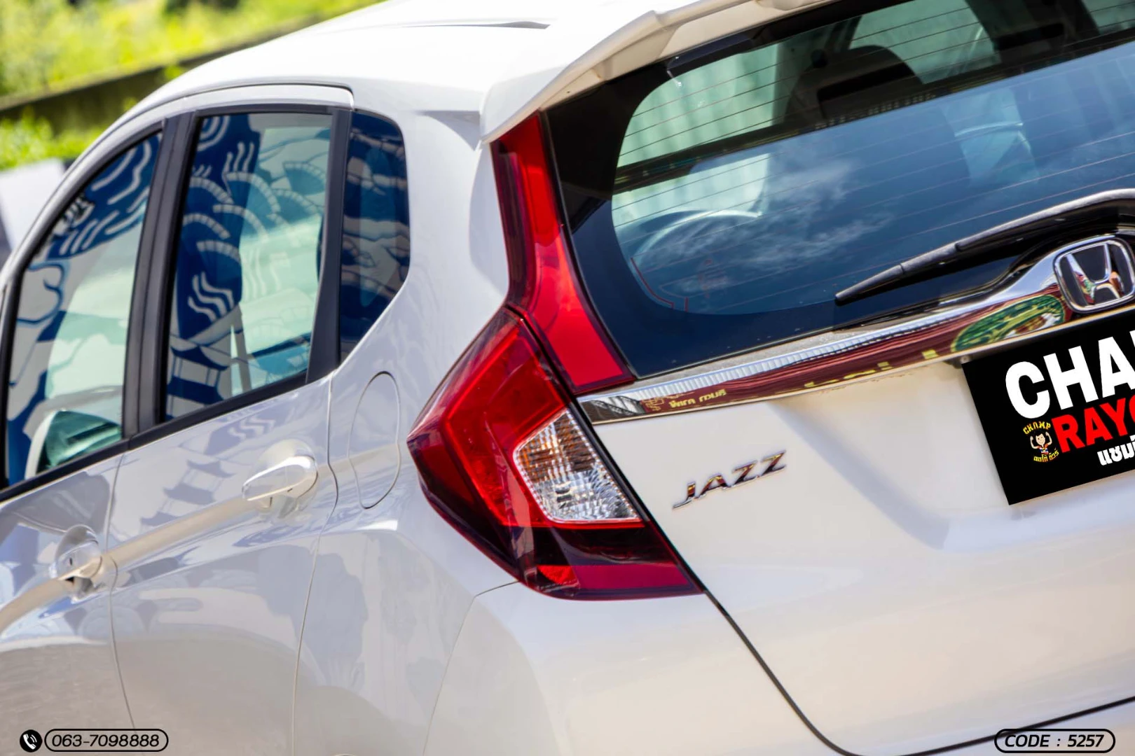 Honda JAZZ 1.5 SV (MY14) - ภาพย่อที่ 9