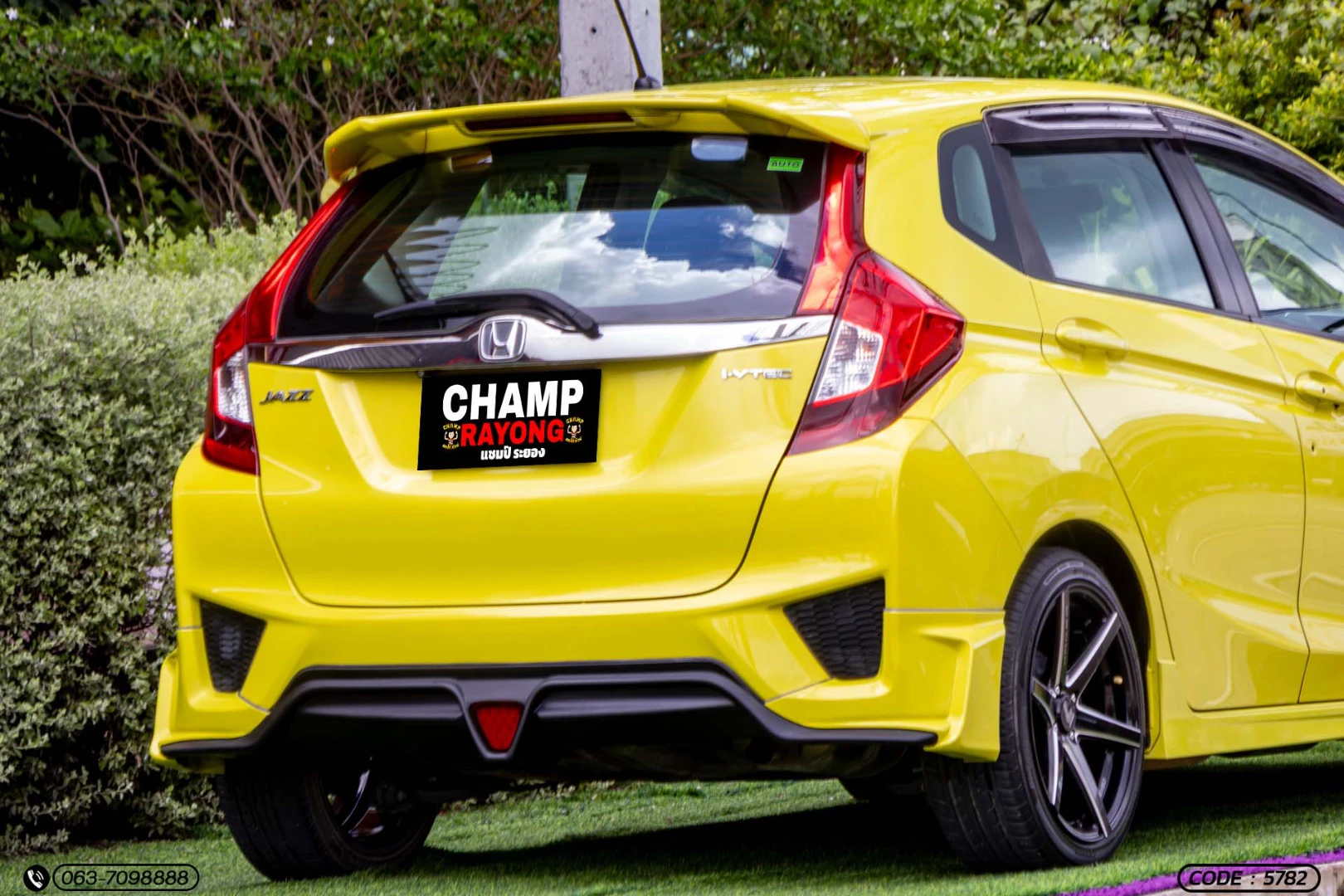 Honda JAZZ 1.5 SV (MY14) - ภาพย่อที่ 9