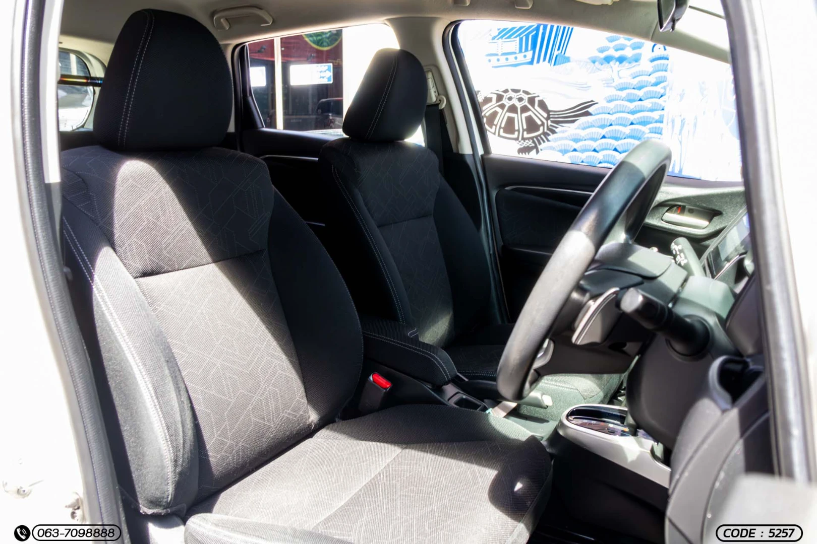 Honda JAZZ 1.5 SV (MY14) - ภาพย่อที่ 13