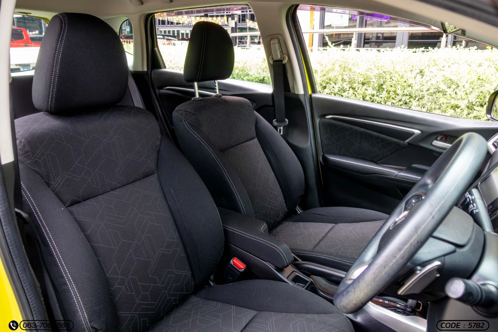 Honda JAZZ 1.5 SV (MY14) - ภาพย่อที่ 14