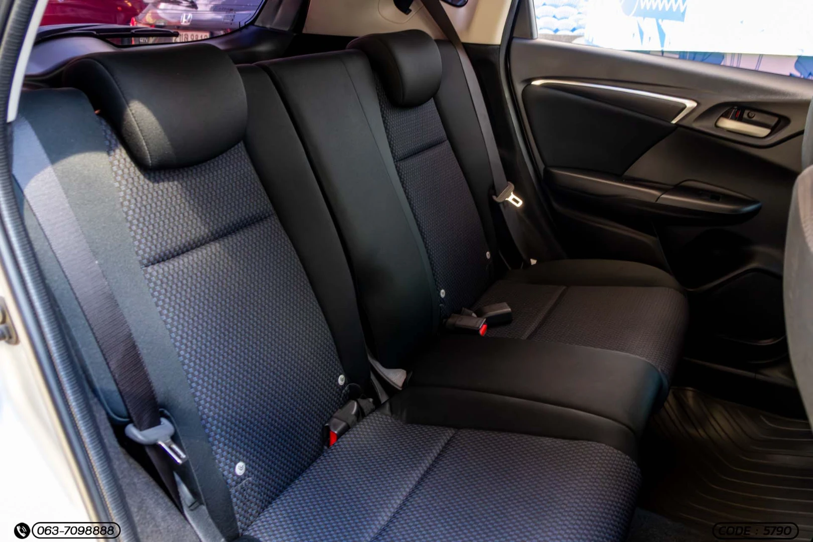 Honda JAZZ 1.5 V (MY14) (MNC) - ภาพย่อที่ 15