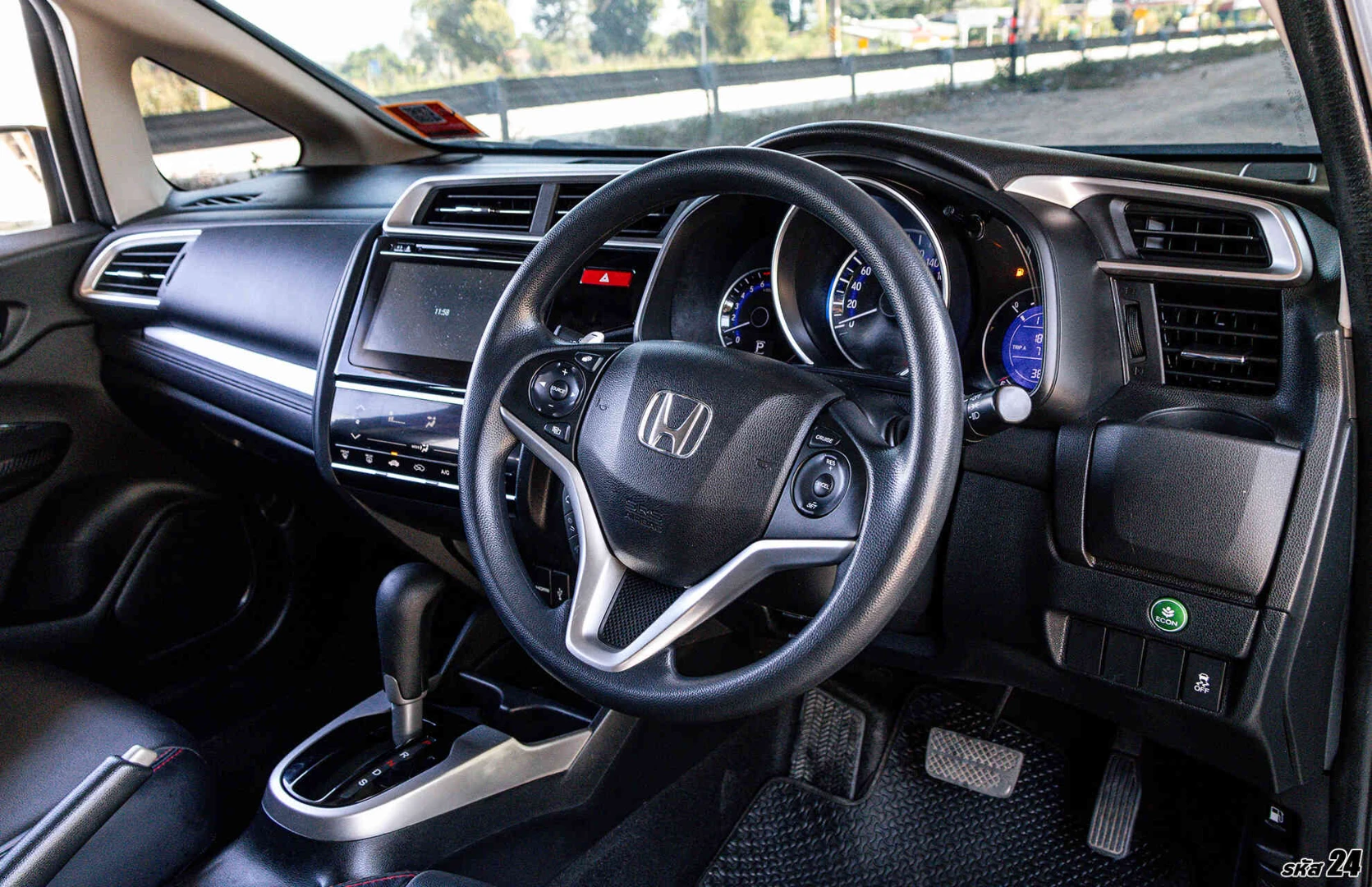 Honda JAZZ 1.5 SV (MY14) - ภาพย่อที่ 13