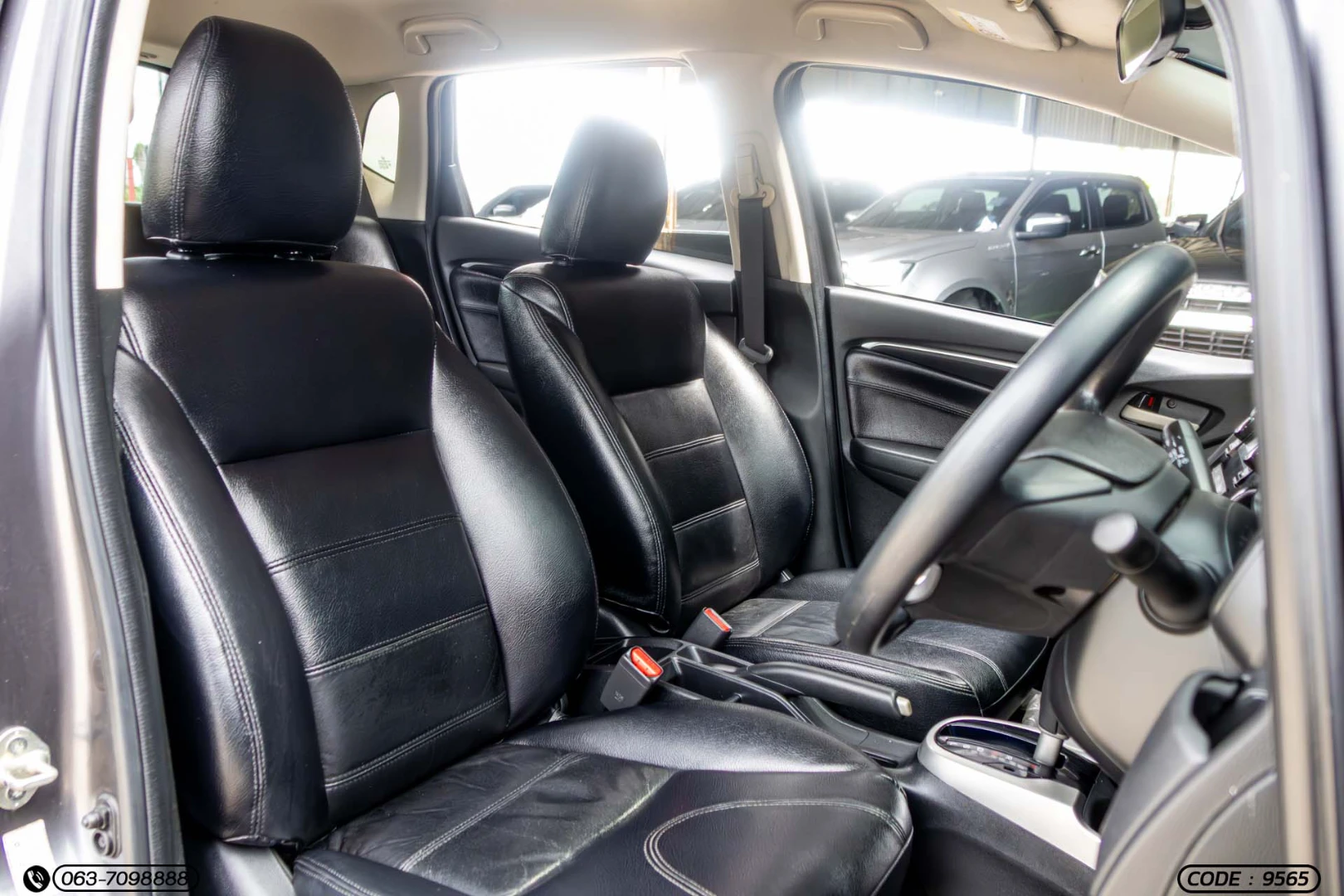 Honda JAZZ 1.5 V (MY14) - ภาพย่อที่ 16