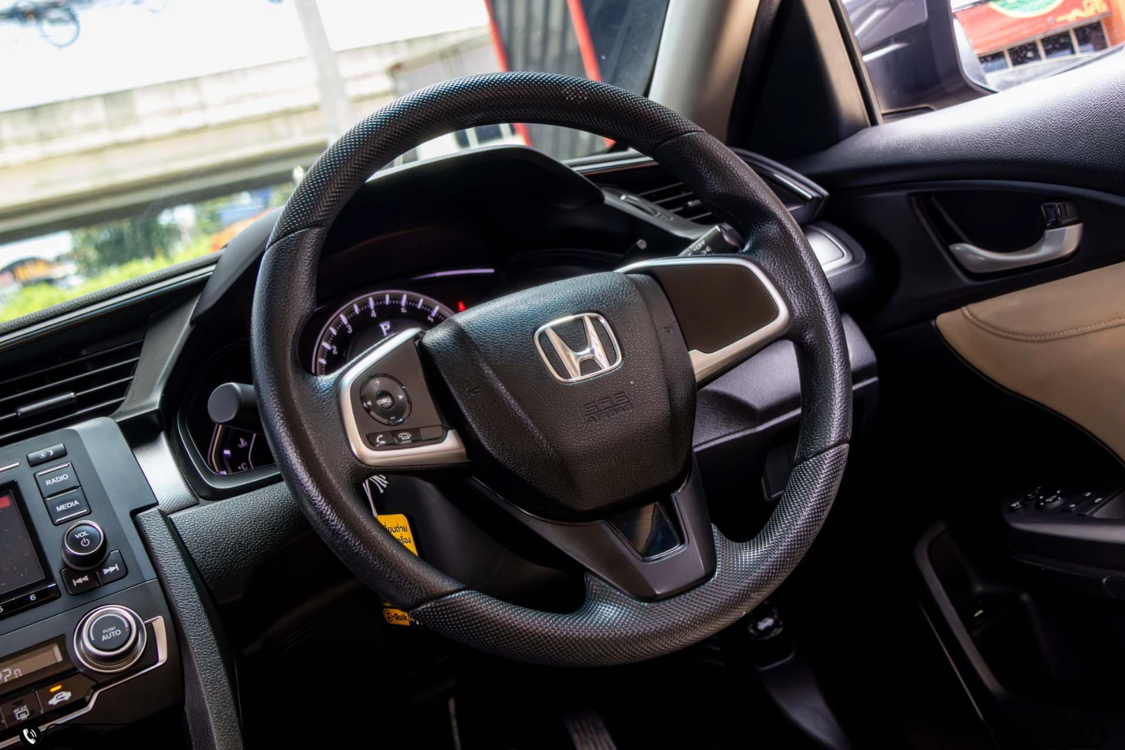 Honda CIVIC FC 1.8 E (MY16) - ภาพย่อที่ 16