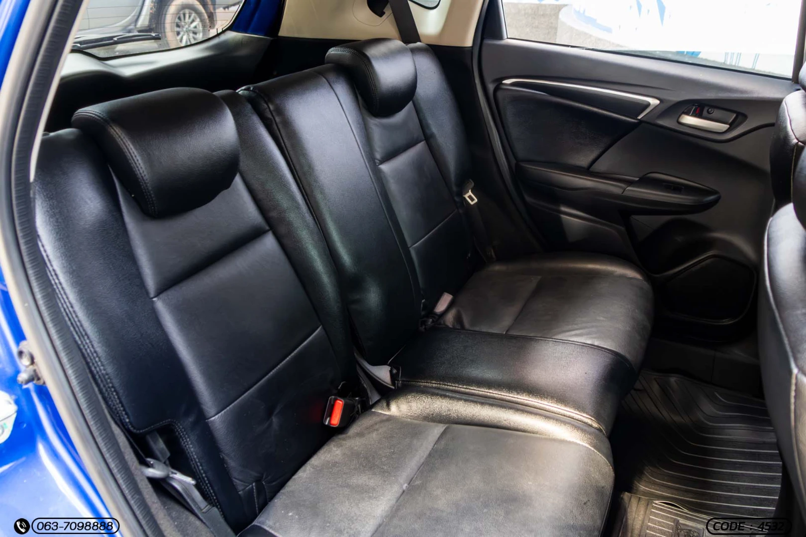 Honda JAZZ 1.5 SV (MY14) - ภาพย่อที่ 16