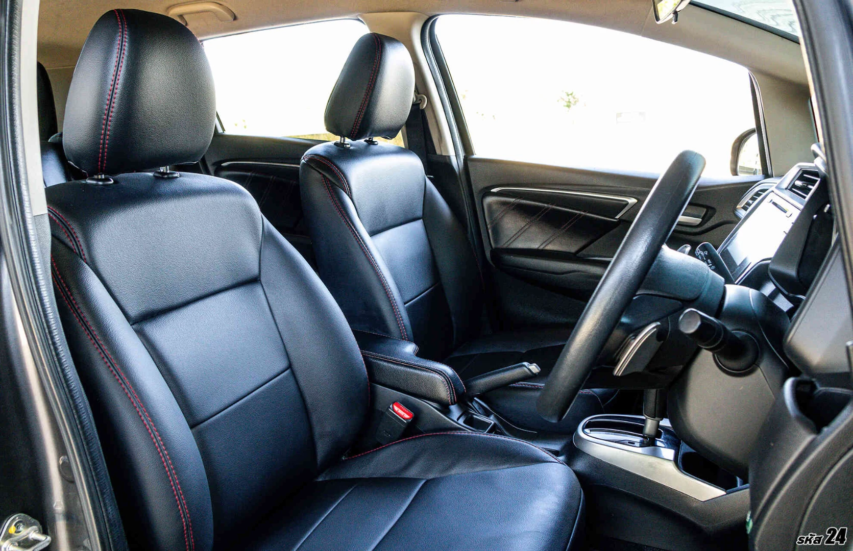 Honda JAZZ 1.5 SV (MY14) - ภาพย่อที่ 14