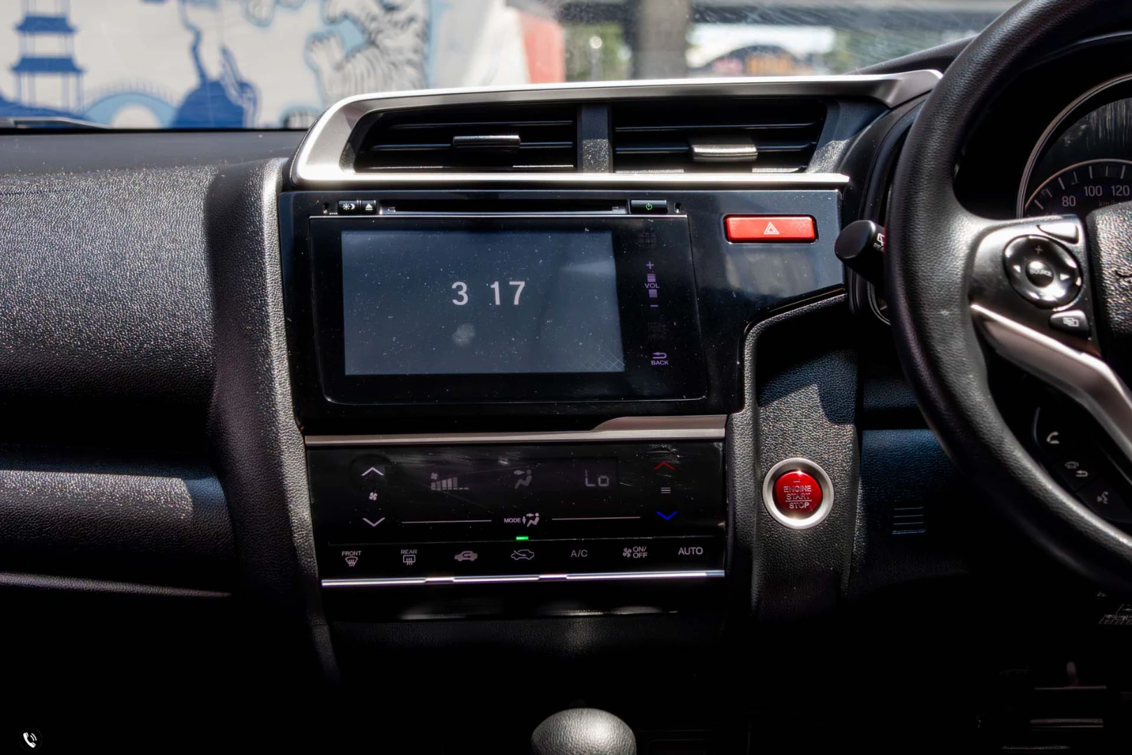 Honda JAZZ 1.5 V+ (MY14) - ภาพย่อที่ 18