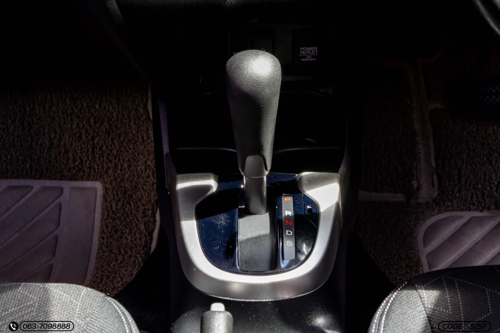 Honda JAZZ 1.5 SV (MY14) - ภาพย่อที่ 18