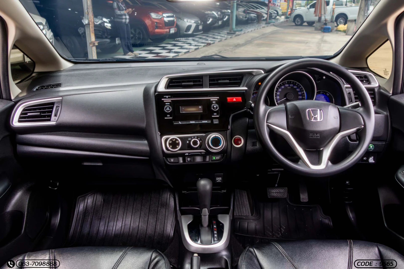 Honda JAZZ 1.5 V (MY14) - ภาพย่อที่ 18