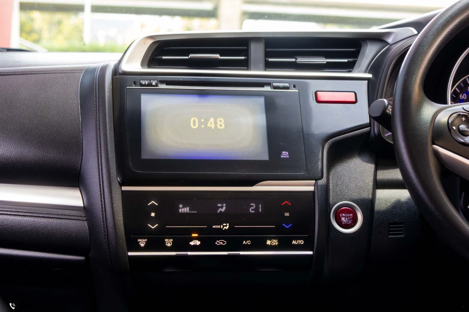 Honda JAZZ 1.5 SV (MY14) - ภาพย่อที่ 19