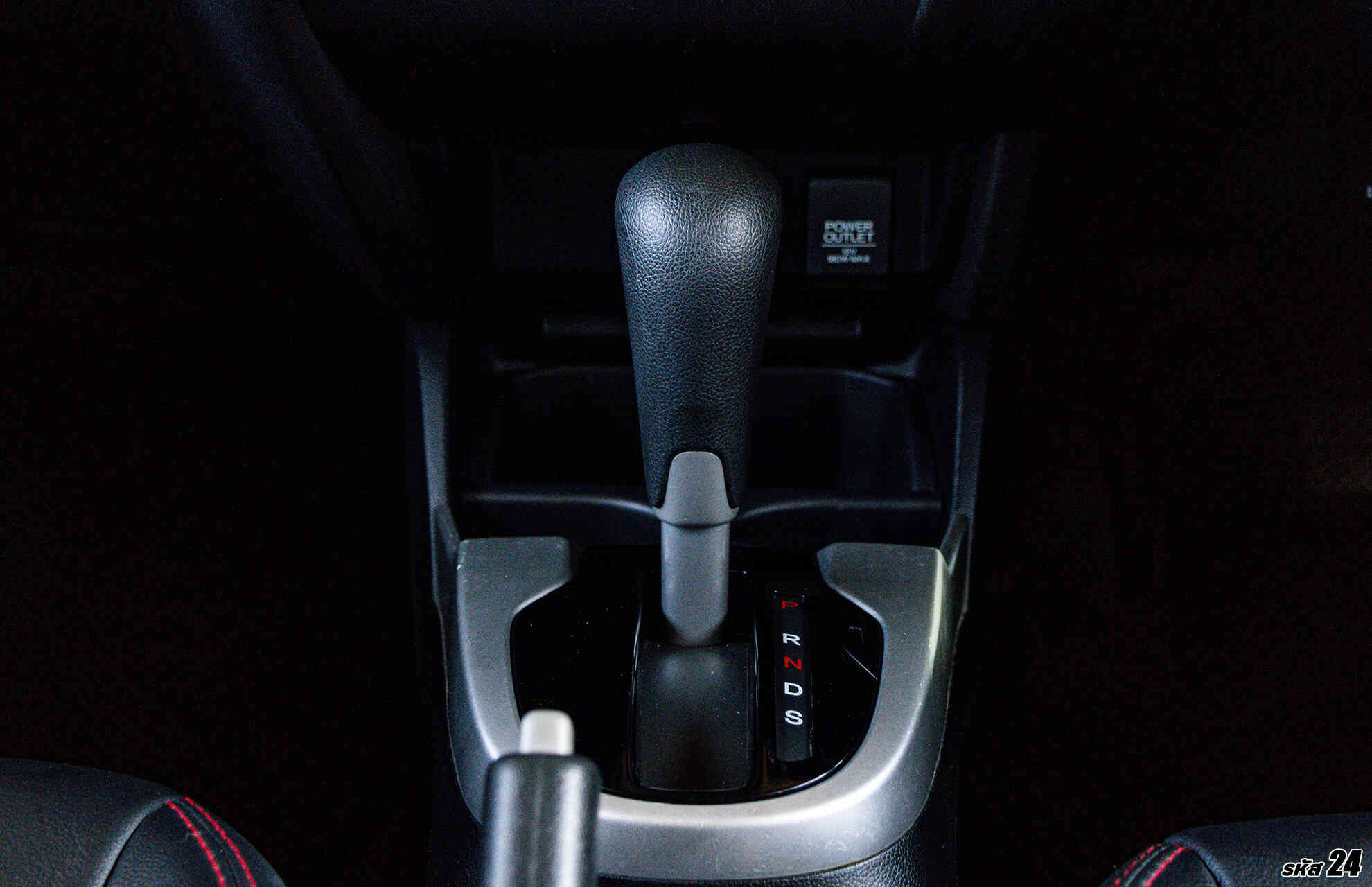 Honda JAZZ 1.5 SV (MY14) - ภาพย่อที่ 17