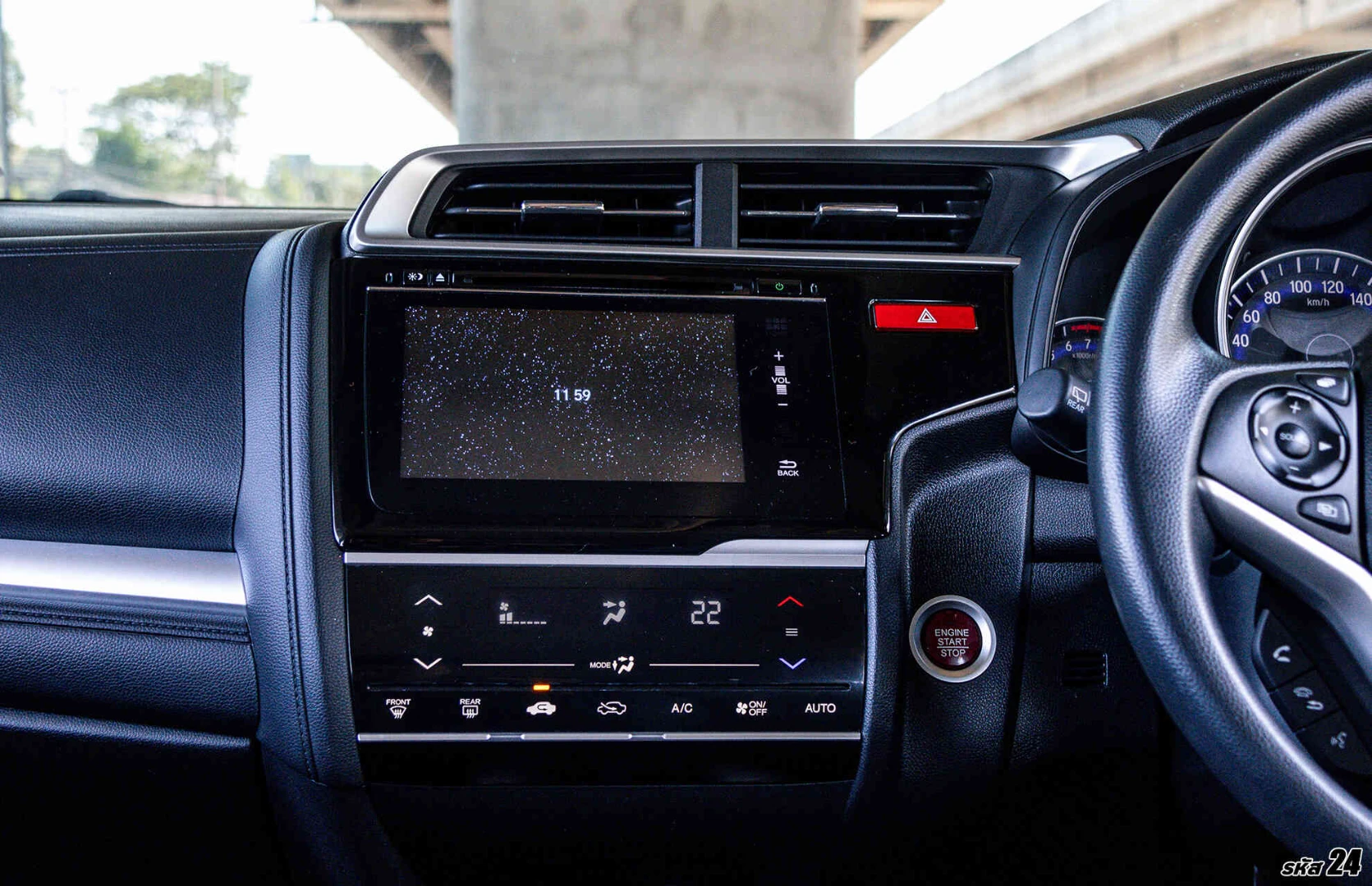 Honda JAZZ 1.5 SV (MY14) - ภาพย่อที่ 18