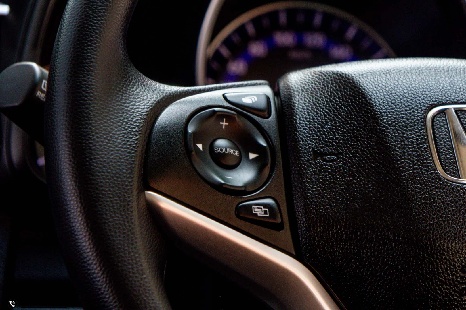 Honda JAZZ 1.5 SV+ (MY14) - ภาพย่อที่ 21