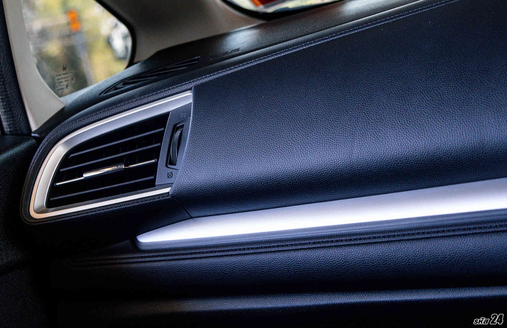 Honda JAZZ 1.5 SV (MY14) - ภาพย่อที่ 20