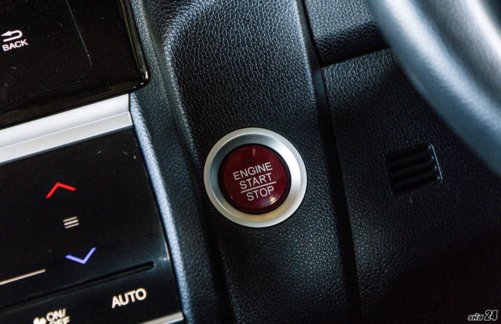 Honda JAZZ 1.5 SV (MY14) - ภาพย่อที่ 21