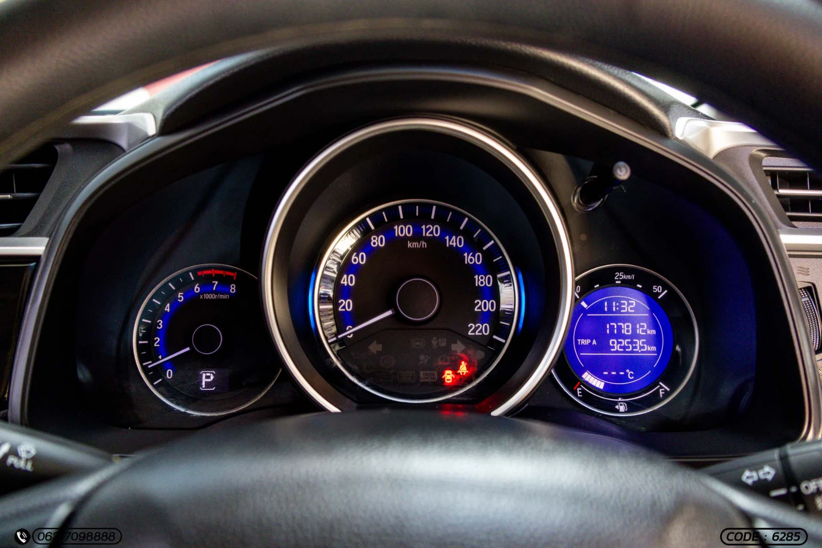 Honda JAZZ 1.5 SV+ (MY14) - ภาพย่อที่ 25