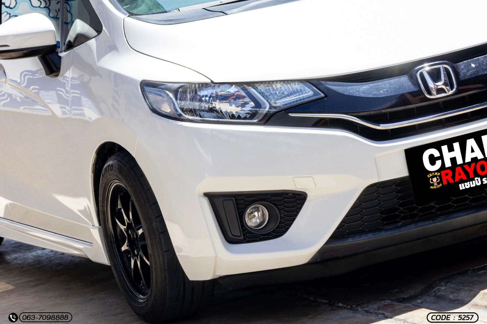 Honda JAZZ 1.5 SV (MY14) - ภาพย่อที่ 4