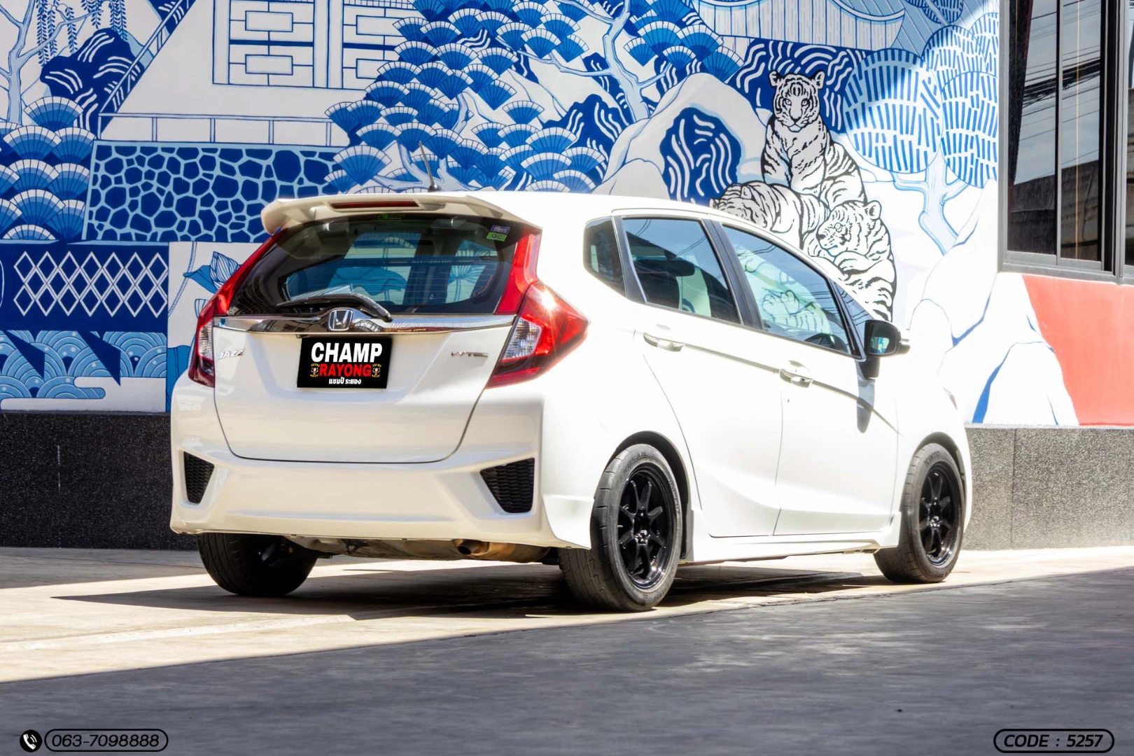Honda JAZZ 1.5 SV (MY14) - ภาพย่อที่ 6
