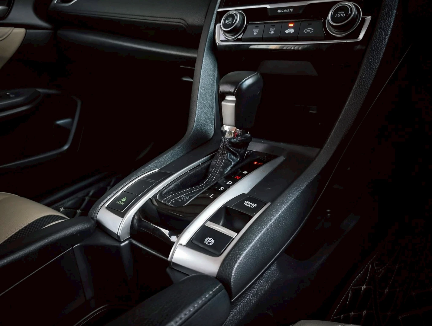 Honda CIVIC FC 1.8 EL (MY18) - ภาพย่อที่ 8