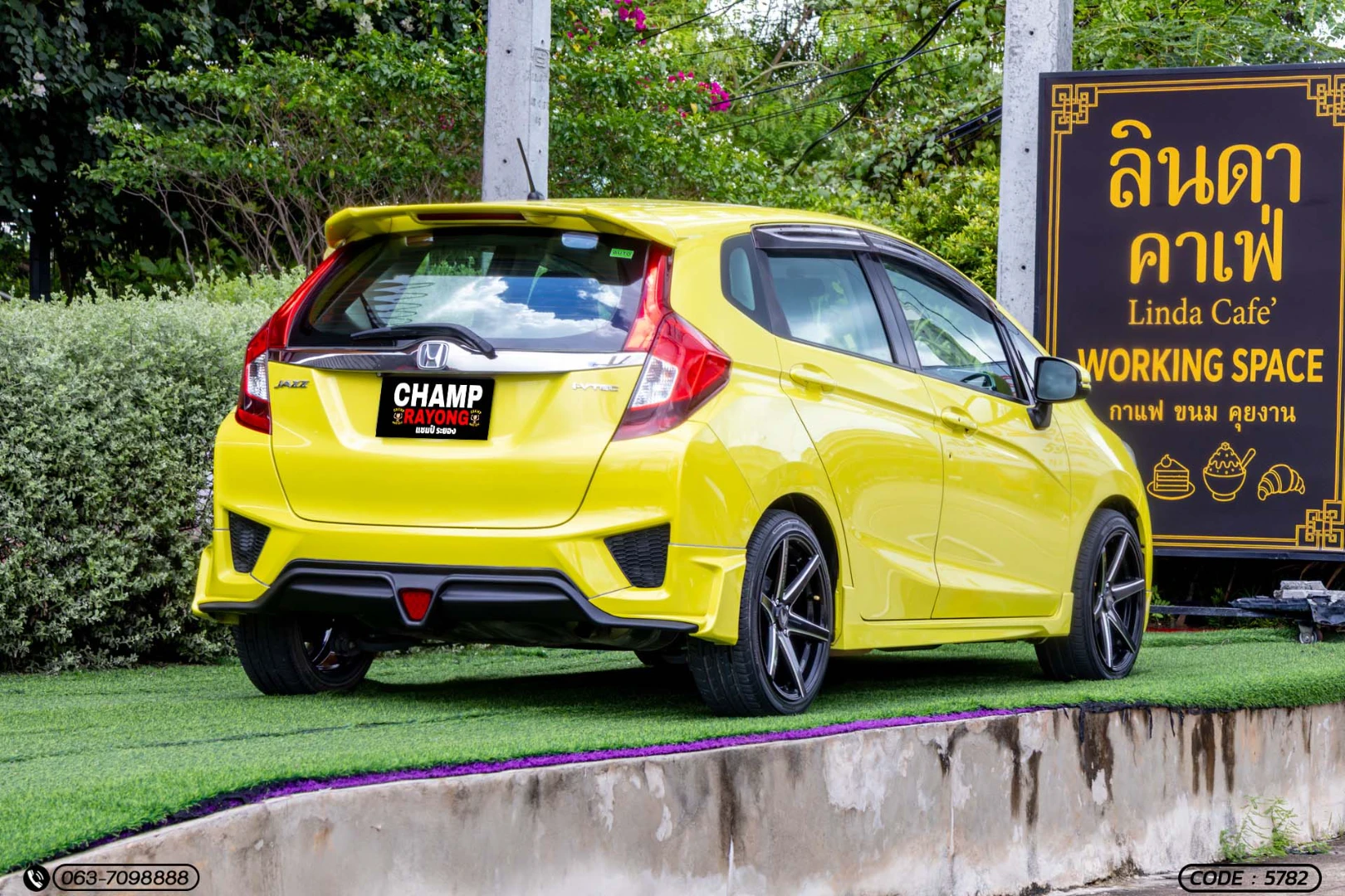 Honda JAZZ 1.5 SV (MY14) - ภาพย่อที่ 7