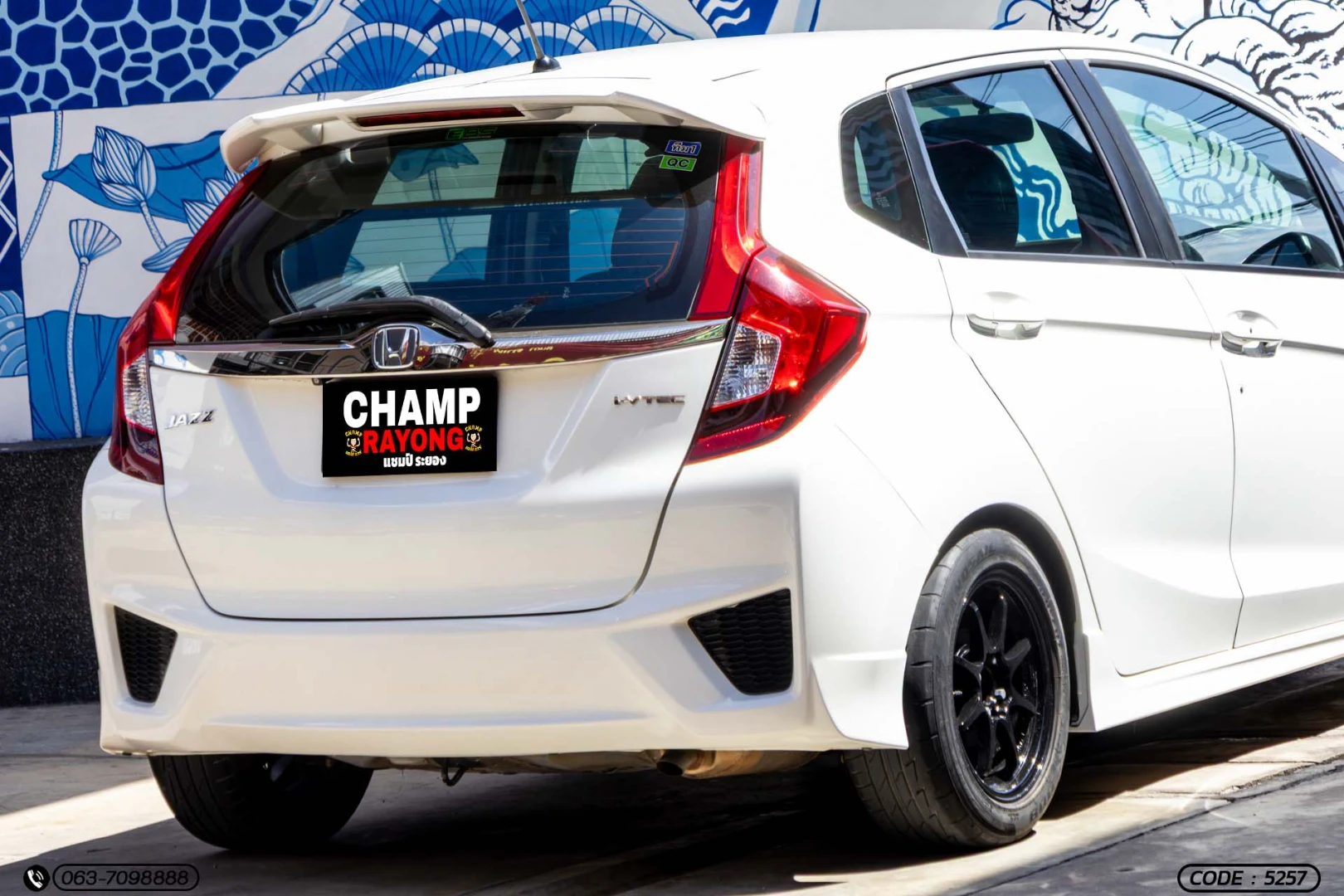 Honda JAZZ 1.5 SV (MY14) - ภาพย่อที่ 8